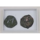 2 byzantinische Münzen / 2 Byzantine Coins Kupfer, D. 3.cm+copper, D. 3 cm