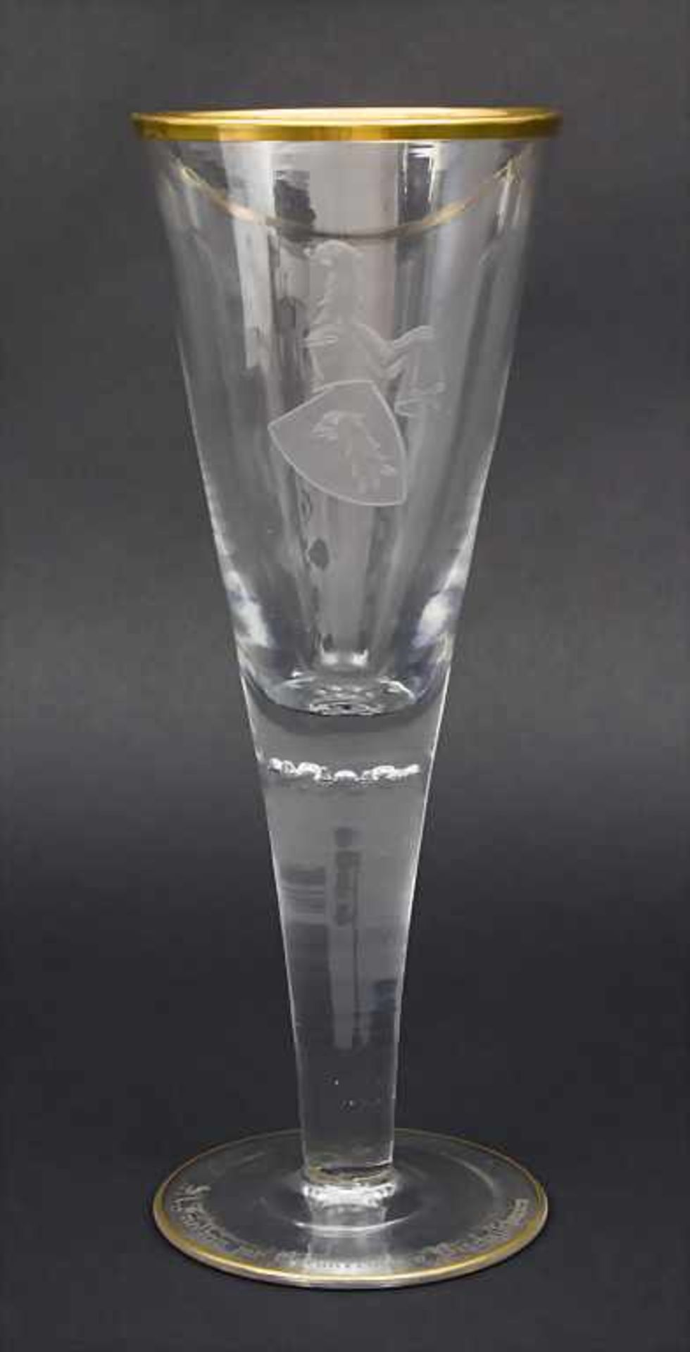 Großes Pokalglas mit Familienwappen / Huge Goblet with Family Coat of Arms, 19. Jh. Material: