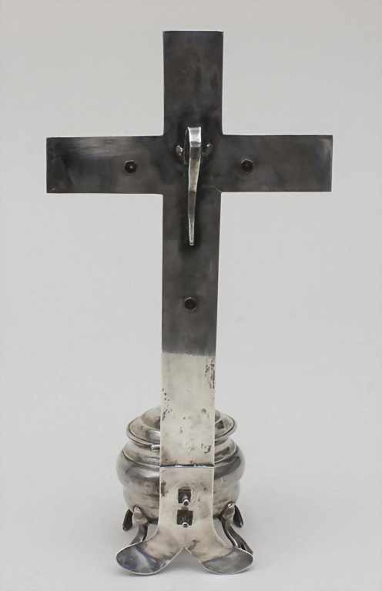 Weihwasserbehälter mit Kruzifix / Holy Water Basin with Crucifix, Paris 1800 Material: Silber 950, - Bild 4 aus 4