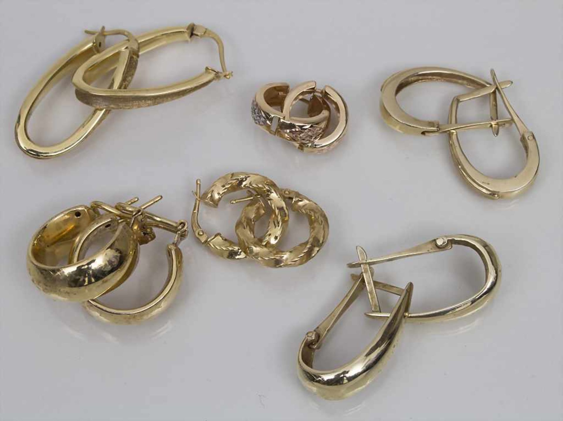 6 Paar Ohrringe / 6 Pairs of Earrings Material: 1x 750/000 18 Kt gepunzt, 3x 585/000 14 Kt
