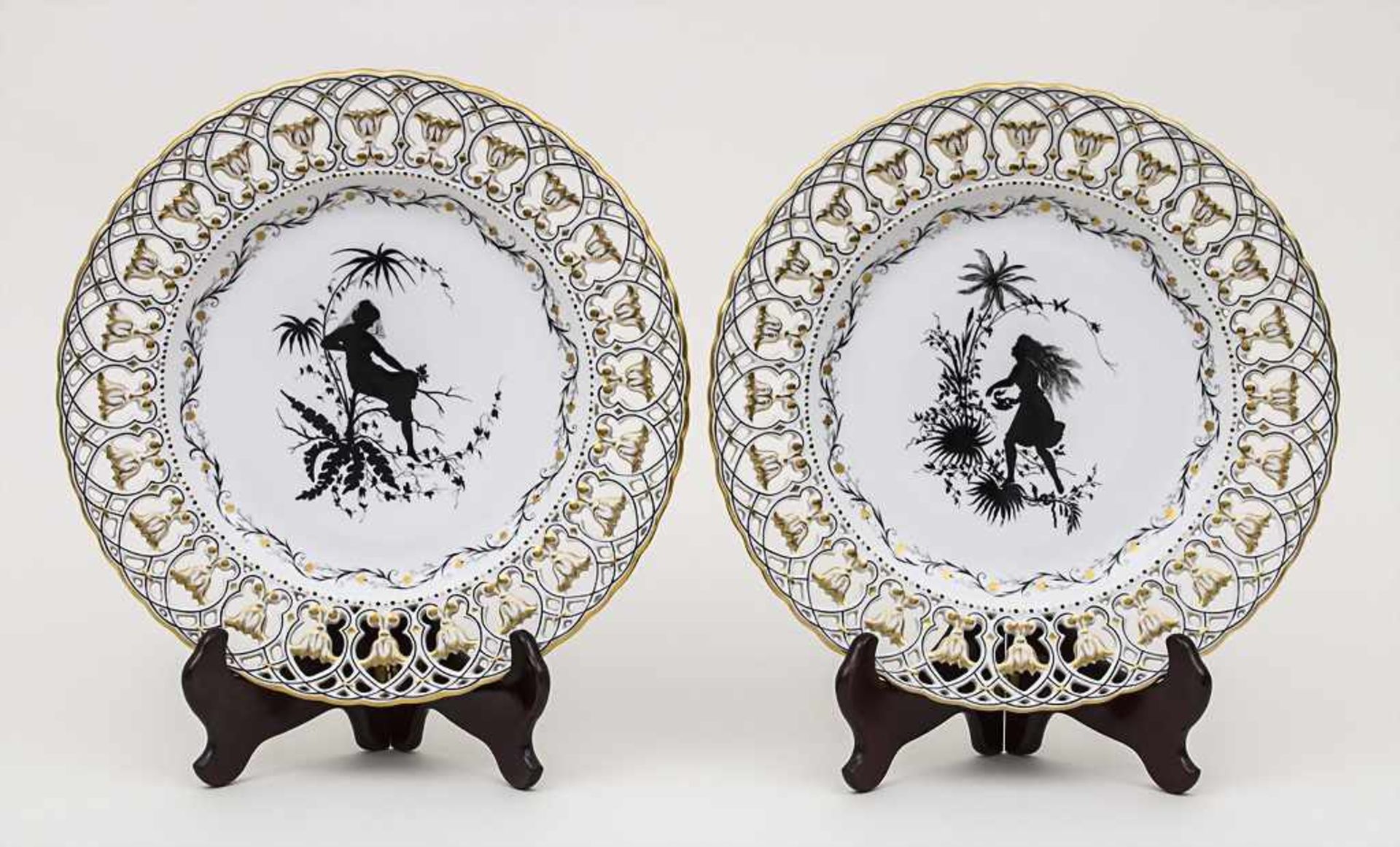 Paar Teller mit Scherenschnittdekor / A Pair of Silhouette Plates, deutsch, um 1900 Material: