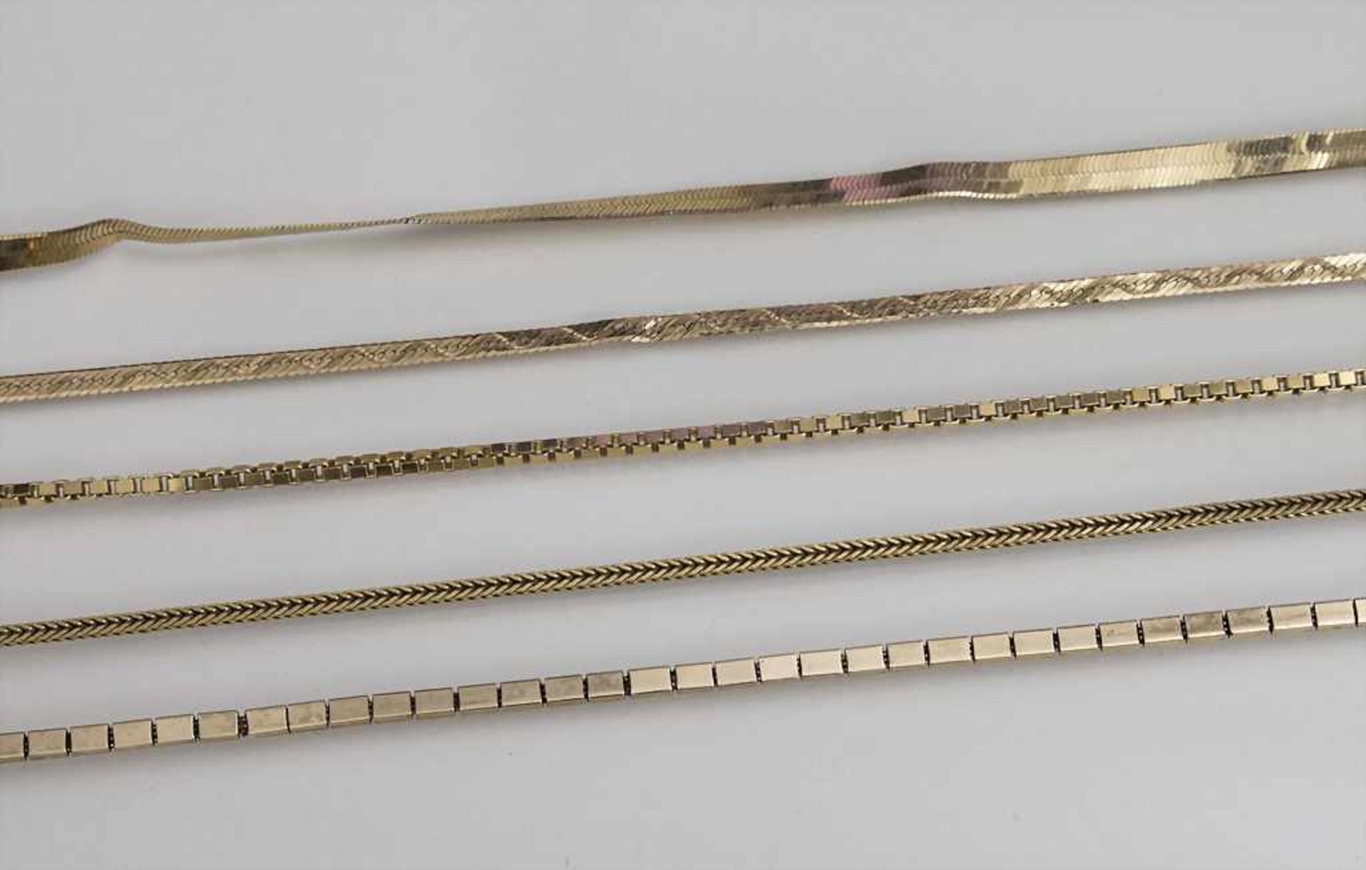 Lot 5 Goldketten / 5 Necklaces Material: Gelbgold, 585/000 14 Kt je gepunzt, Länge: 47, 54, 44,