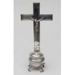 Weihwasserbehälter mit Kruzifix / Holy Water Basin with Crucifix, Paris 1800 Material: Silber 950,