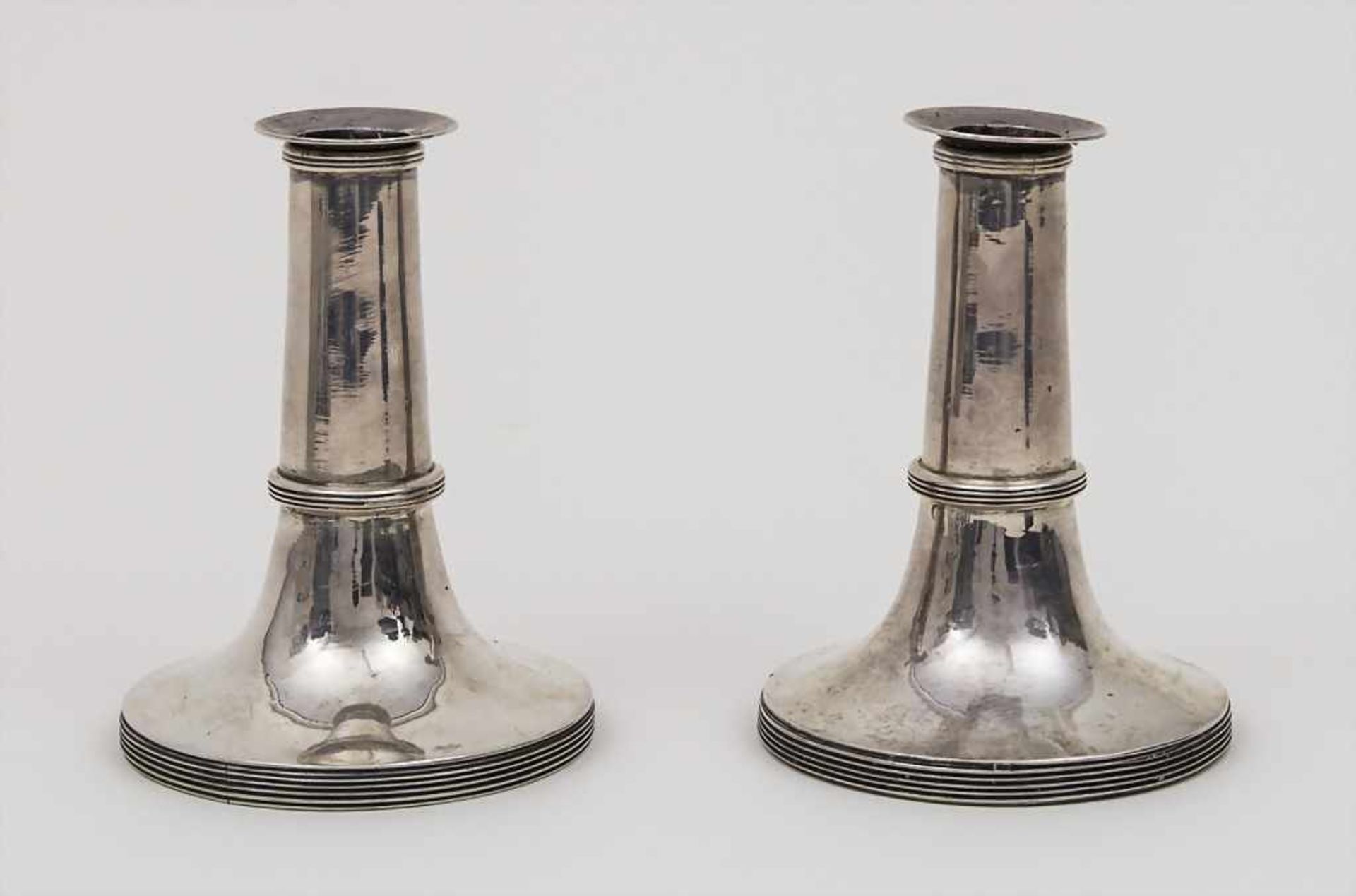 Paar Kerzenleuchter / A Pair of Candlesticks, Wien/Vienna, um 1806 Material: Silber 13 Lot,Marke: