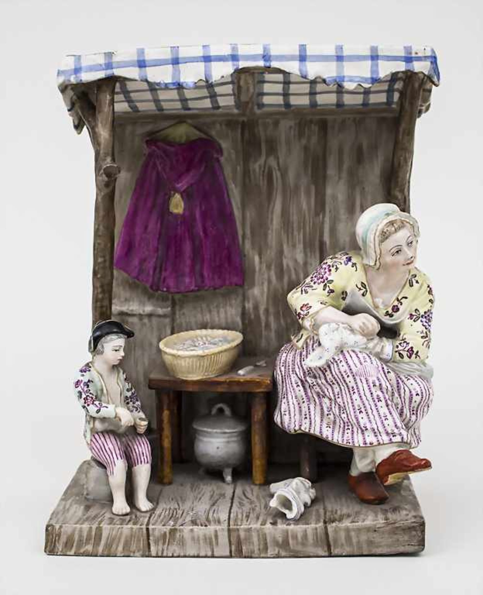 Figurengruppe 'Marktstand mit Näherin' / A Market Stall With Needlewoman and Boy, 19. Jh.