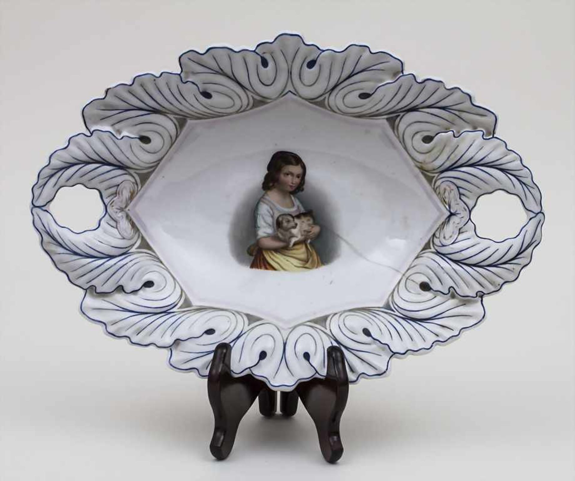 Schale mit Mädchenporträt / A bowl with a girl's portrait, KPM Berlin, um 1900 Material: