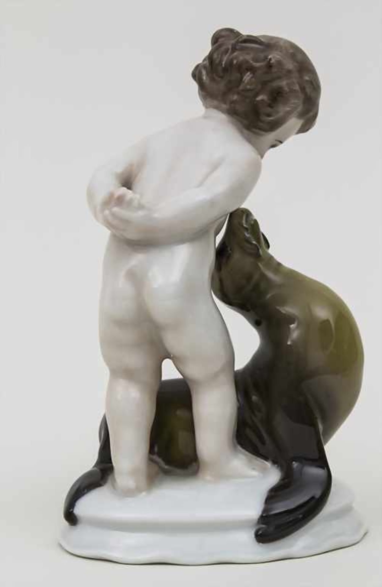 Figurengruppe 'Knabe mit Seehund' / 'A boy with a seal', Max Hermann Fritz, Rosenthal, um 1940 - Bild 2 aus 3