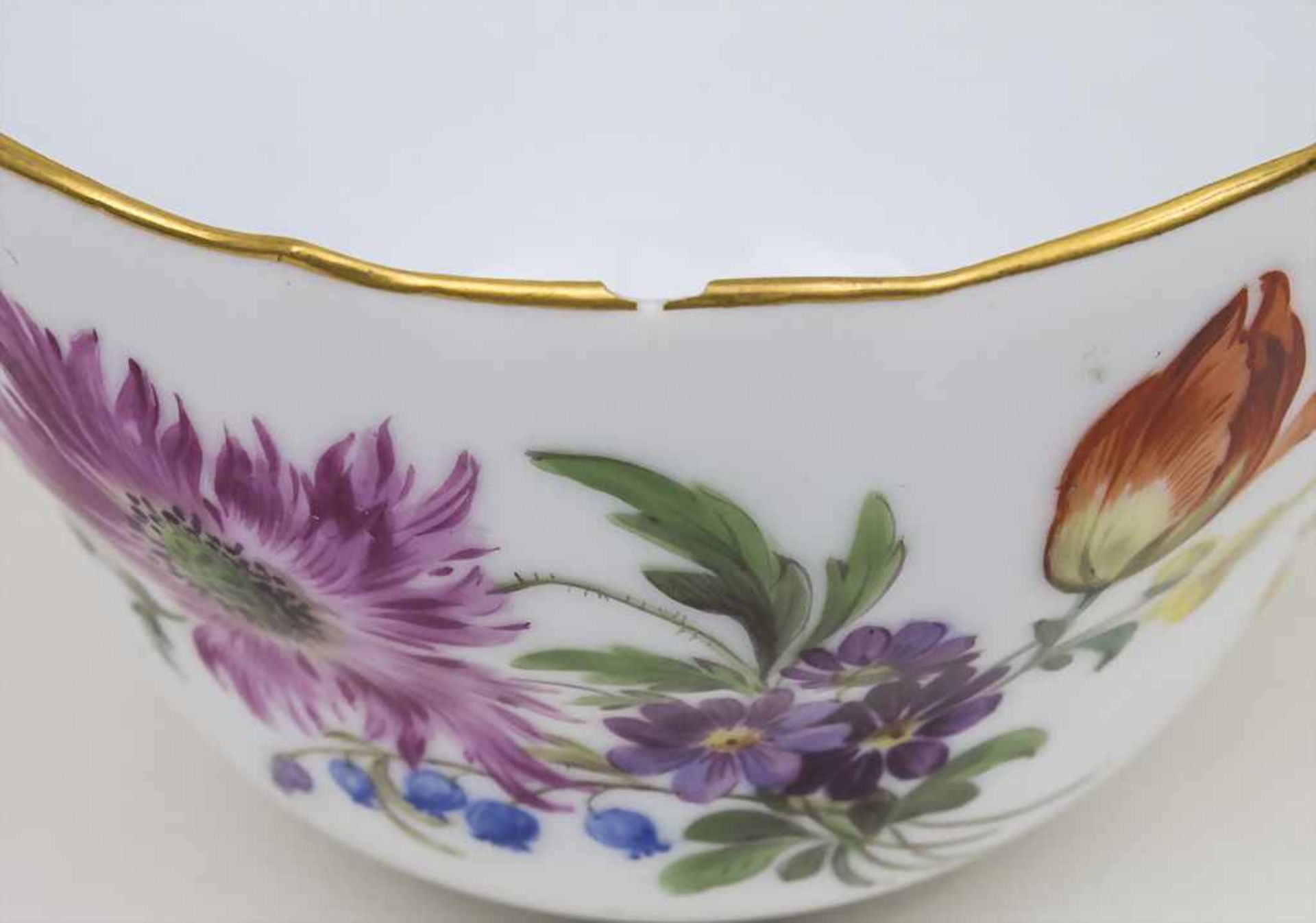 6 Gedecke mit Blumen und Insekten / 6 cups, 6 saucers, 6 plates with flowers and insects, Meissen, - Bild 4 aus 5