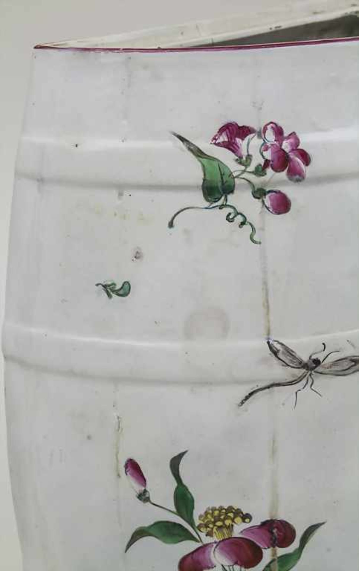 Lavabo und Deckelterrine / A lavabo and a tureen, wohl Frankreich, 19. Jh. Material: Fayence, - Image 3 of 6