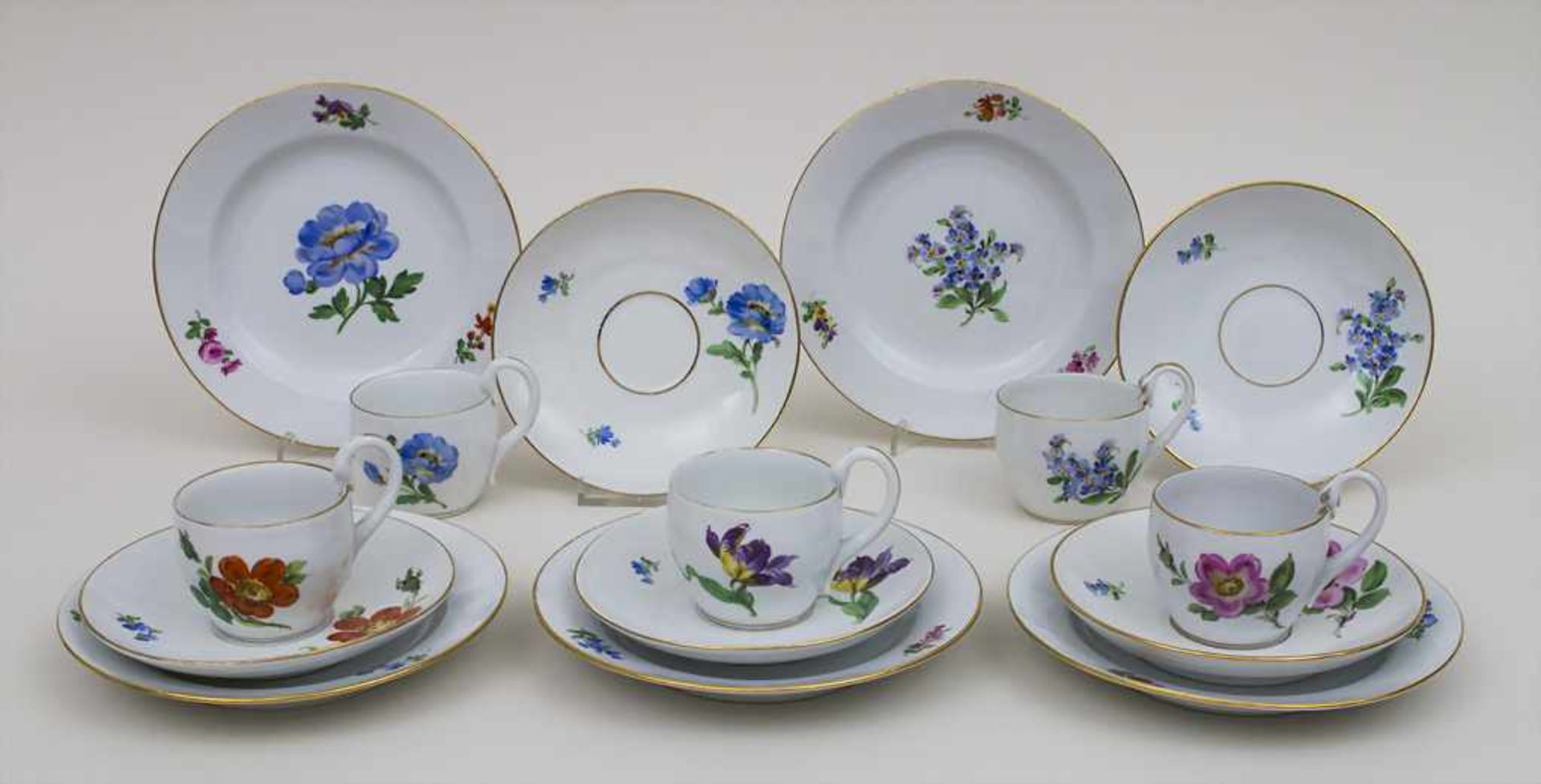 5 Gedecke mit Blumenmalerei und Goldrand / 5 settings with flowers and gilt rims, Meissen, 1860-1934