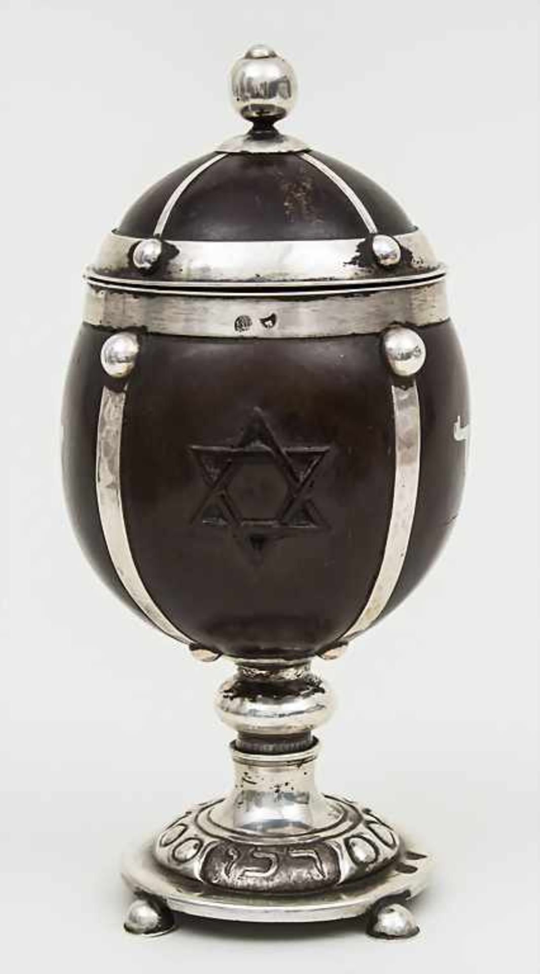 Judaica Gewürzdose/ A spice can, Wien/Vienna, 1836 Punzierung: Kokosnuss / Silber 13 lot,