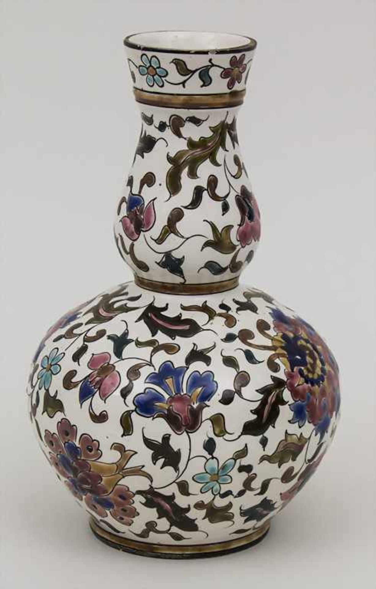 Vase mit Blumenmalerei / A vase with flowers, wohl Ignaz Fischer, Ende 19. Jh. Material: Keramik, - Bild 2 aus 3