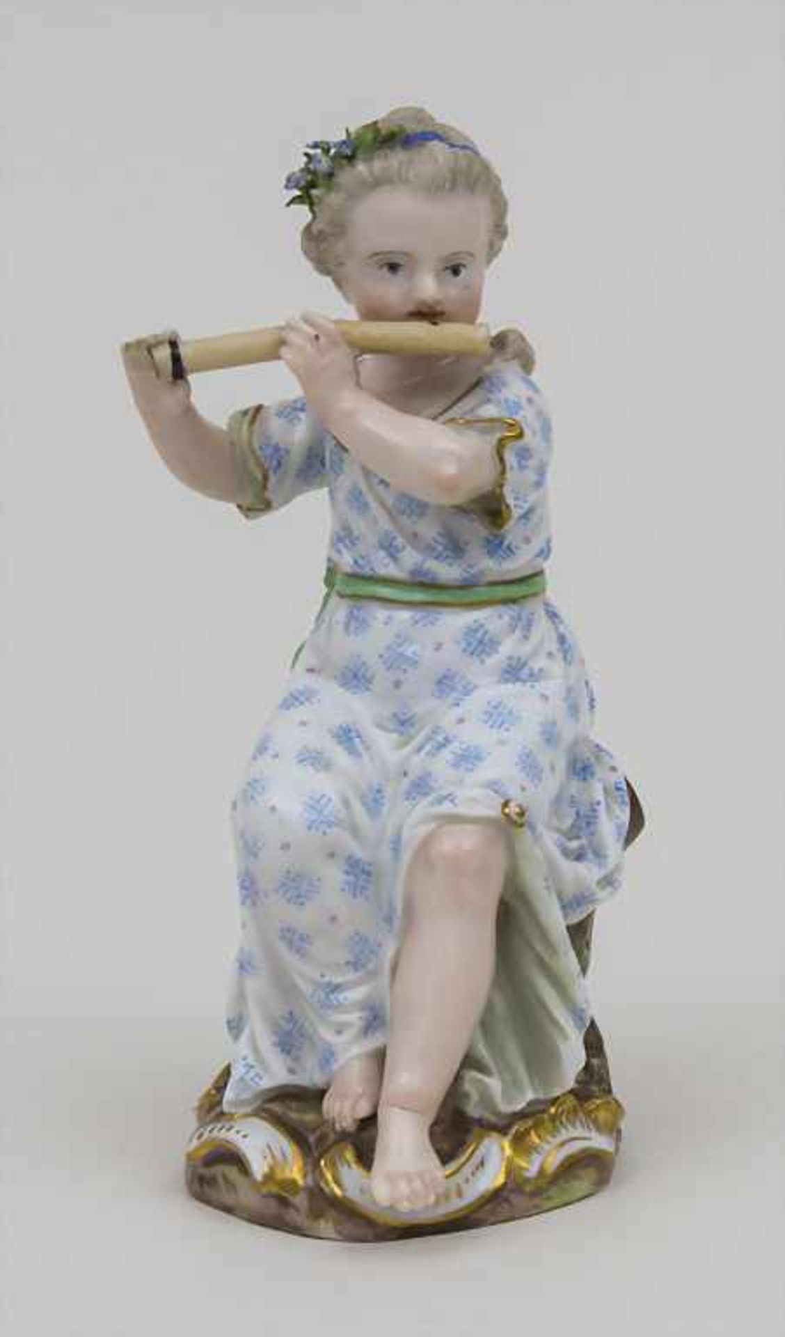 Mädchen mit Querflöte / A girl playing the flute, J.J. Kaendler, Meissen, um 1860 Material: