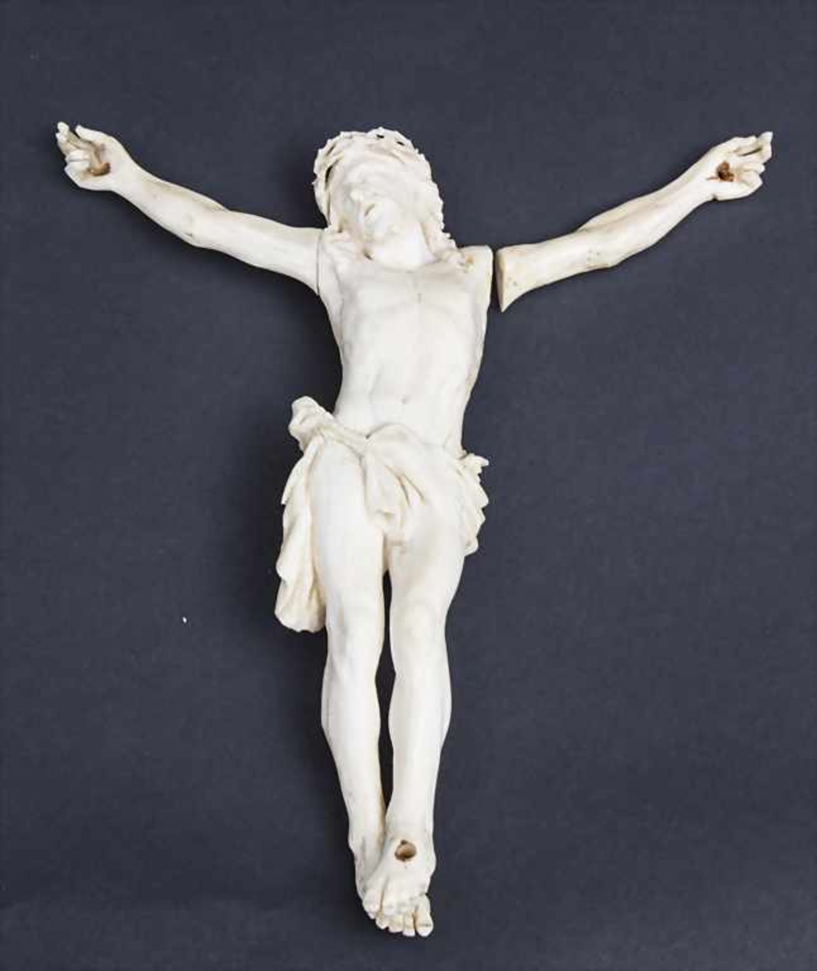 Elfenbein-Kruzifix / A cruzifix, deutsch, um 1820 Material: Elfenbein-Korpus,Maße: 17 x 14 cm,