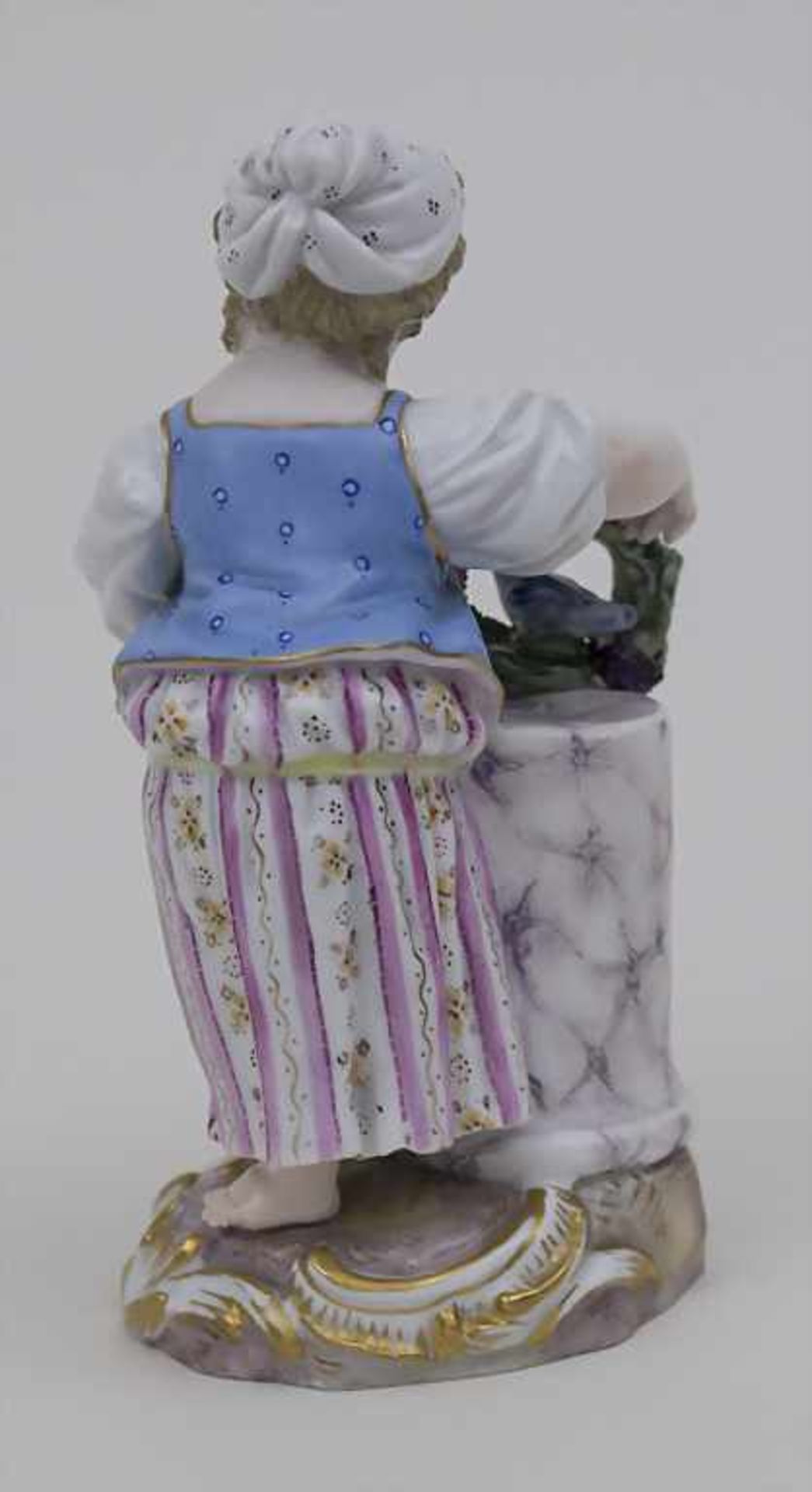 Gärtnerkind 'Mädchen mit Taube' / A gardener's child 'girl with pigeon', Meissen, Mitte 19. Jh. - Image 2 of 3