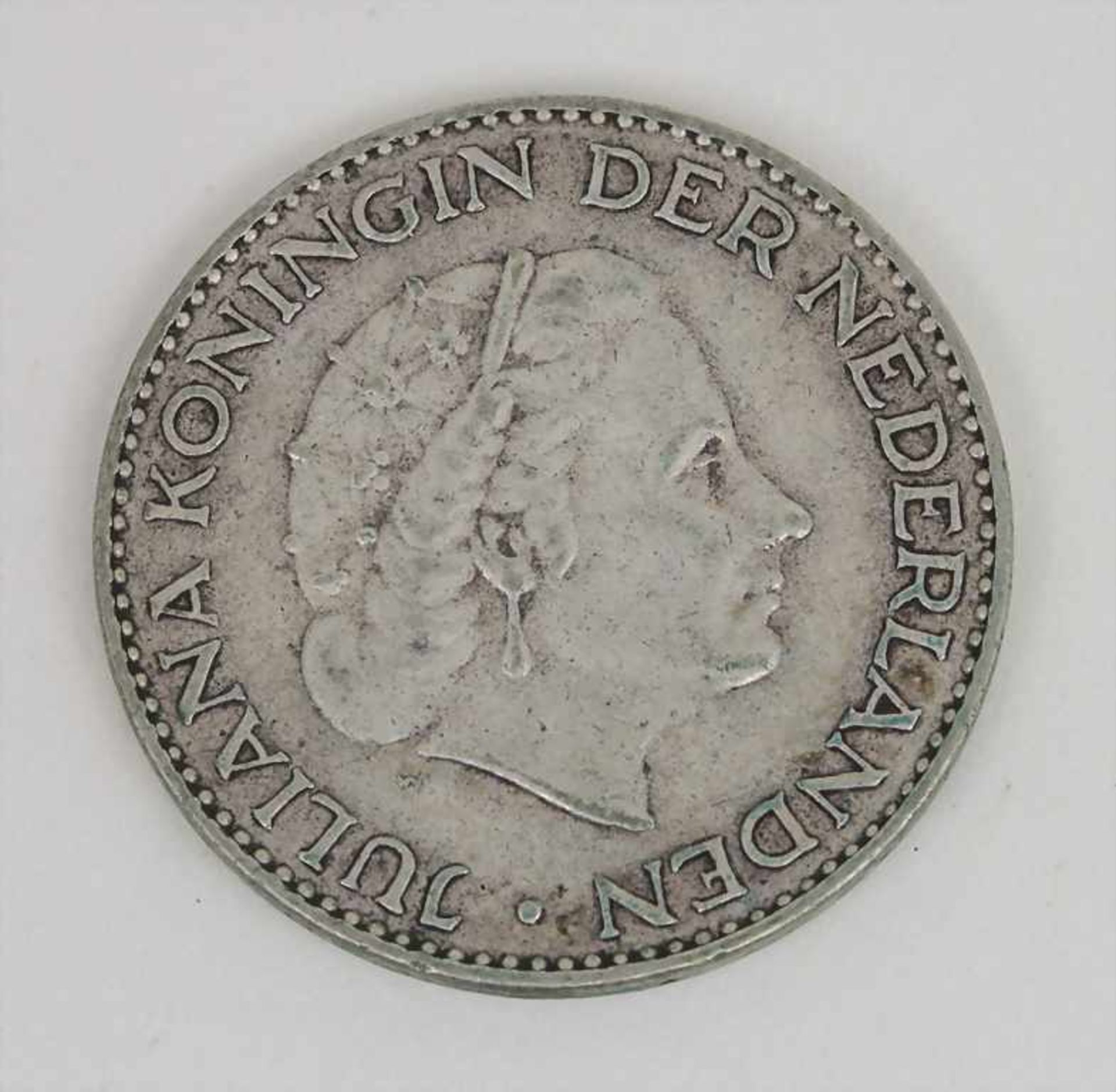 Ca. 207 1-Gulden-Münzen / Ca. 207 1-guilder coins, 1948 - 1965 Material: Silber, darunter die - Bild 2 aus 3