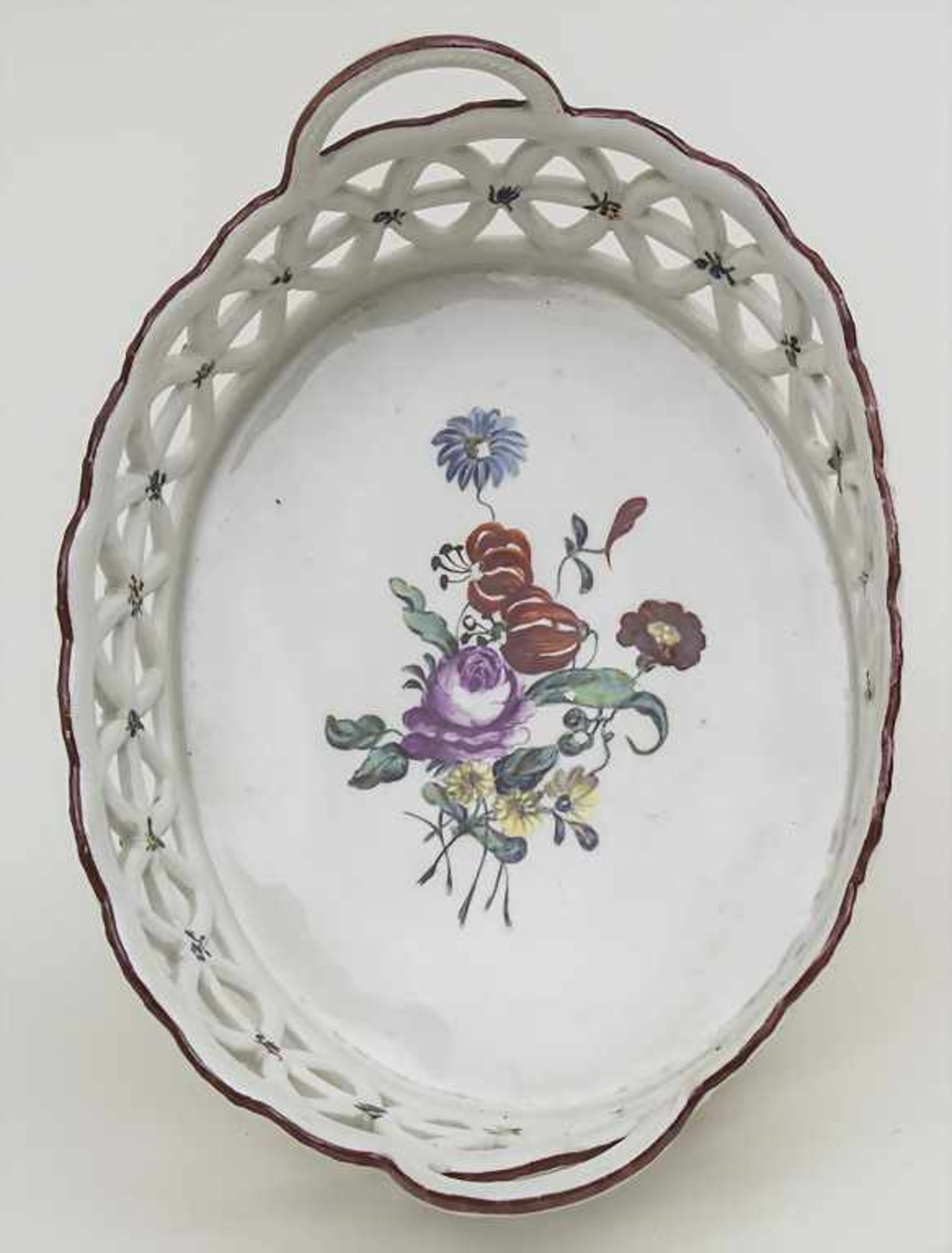 Ovale Korbschale / An oval basket, Ludwigsburg, um 1750 Material: Porzellan, polychrom bemalt, - Bild 2 aus 3