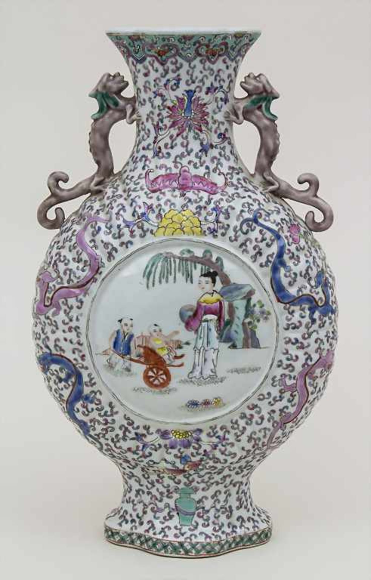 Ziervase Pilgerflasche / A decorative pilgrim's bottle or vase, China, 20. Jh. Material: