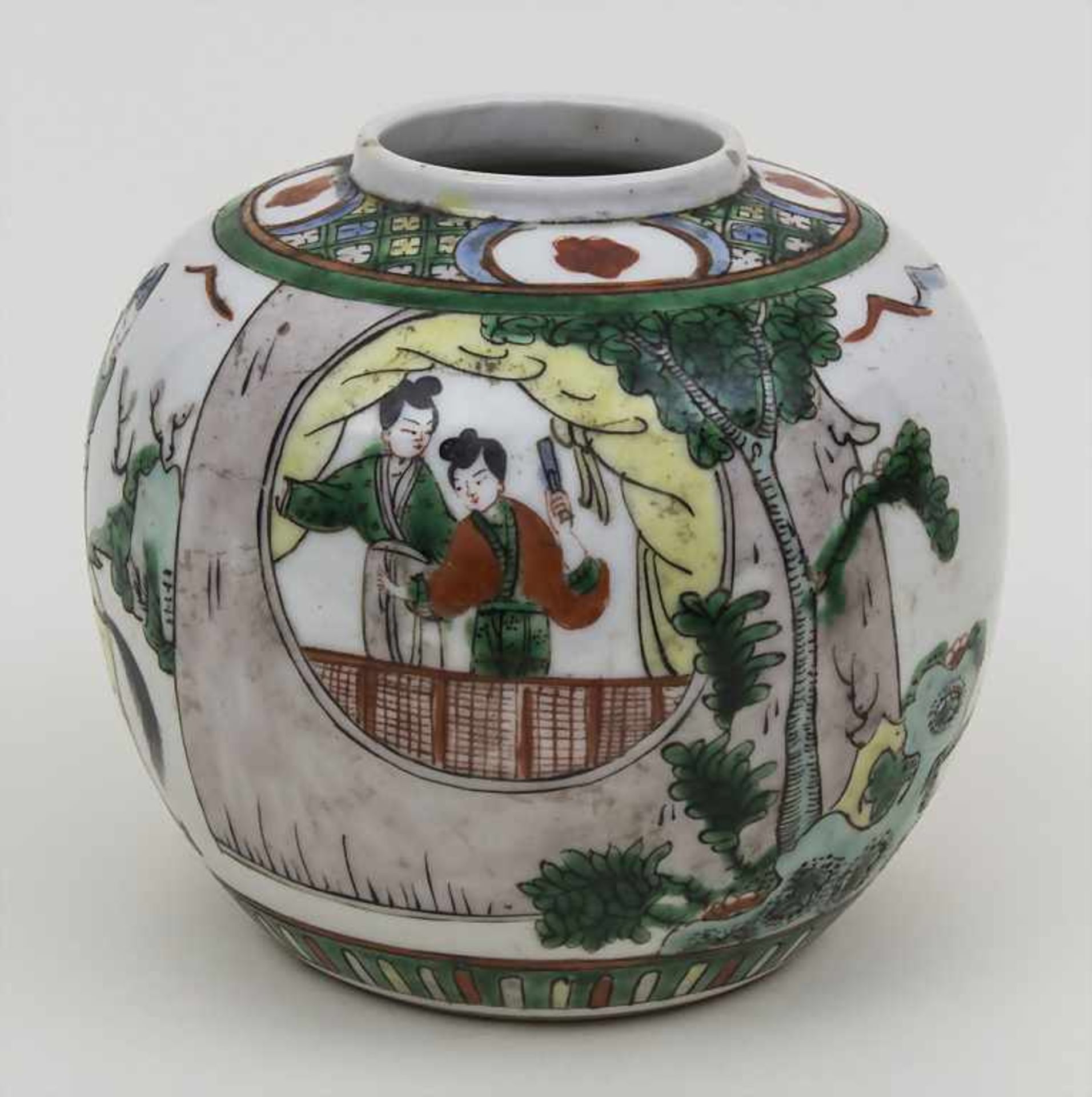 Kleiner Schulter-Ingwer-Topf / A small shoulder-ginger pot, China, um 1900 Material: Porzellan,