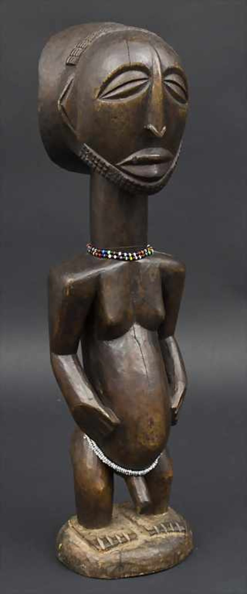Männliche Ahnenfigur, Hemba/Kongo / An ancestors male figure Material: Holz, braun patiniert, mit