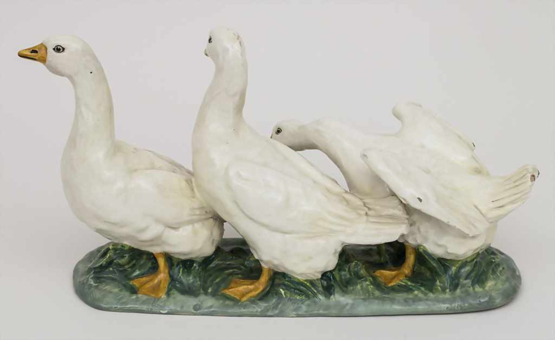 Tierfigurengruppe 'Gänse' / An animal figural group 'geese', Ginori, 20. Jh. Material: Keramik, - Bild 2 aus 3