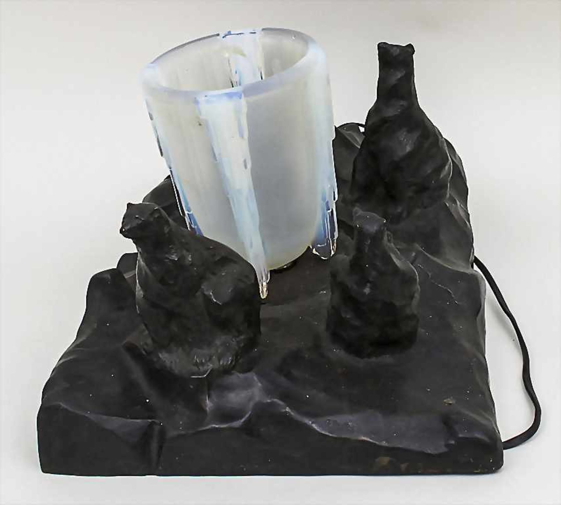 Ch. Reitter (19./20. Jh.), Figurenlampe 'Eisbären' / A figural group 'Ice bears' Technik: Bronze, - Bild 3 aus 3