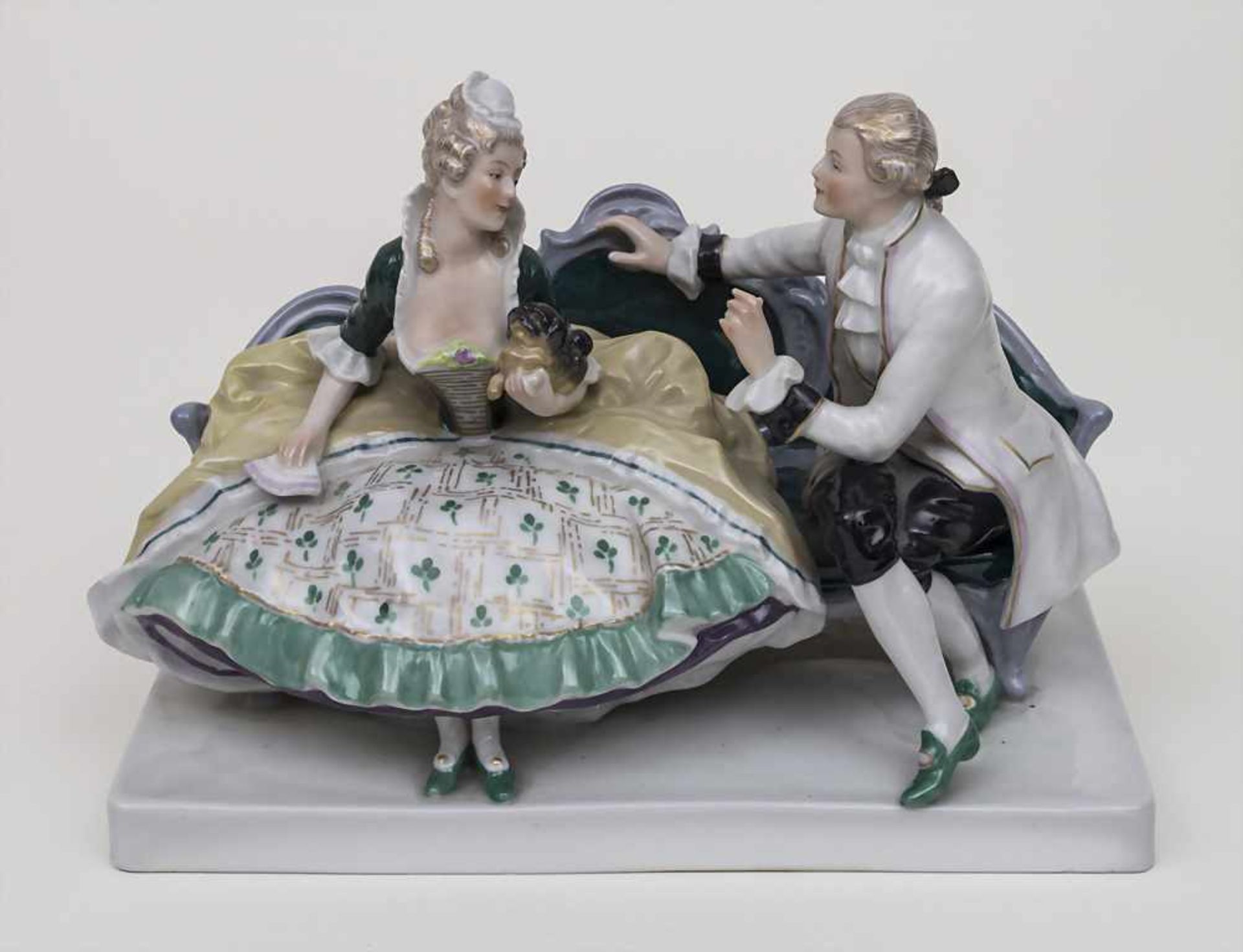 Galante Figurengruppe mit Pekinese / A figural group depicting an amorous scene, Karl Ens,