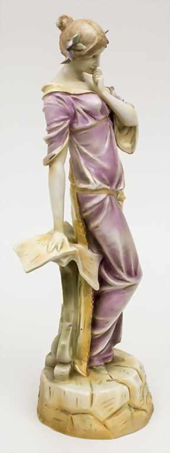 Große Jugendstil Figur 'Junge Frau mit Notenblättern' / An Art Nouveau figurine 'young woman with - Bild 2 aus 5