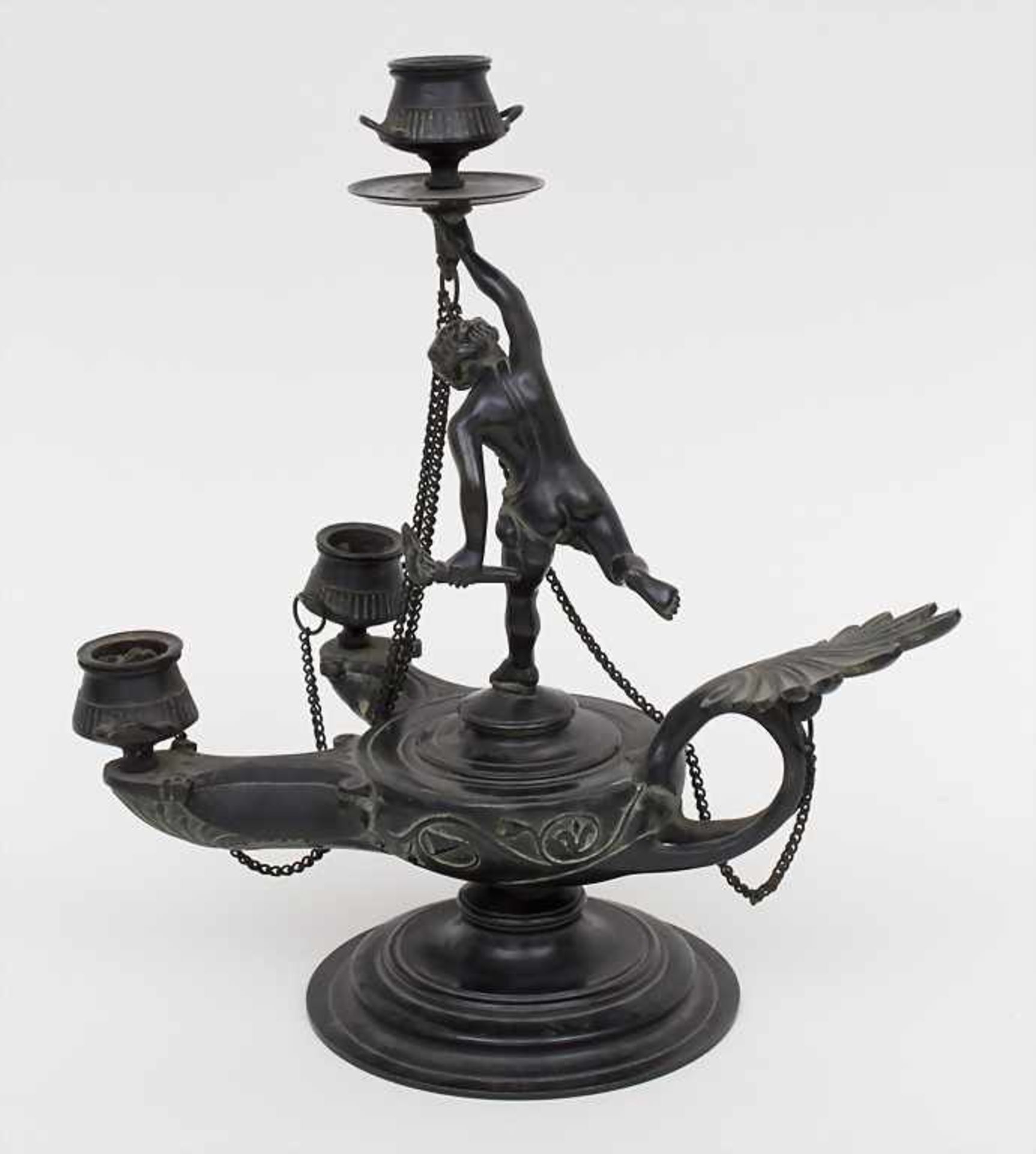 Jugendstil Figuren-Handleuchter / An Art Nouveau figural lamp, um 1900 Material: Bronze, - Bild 2 aus 3