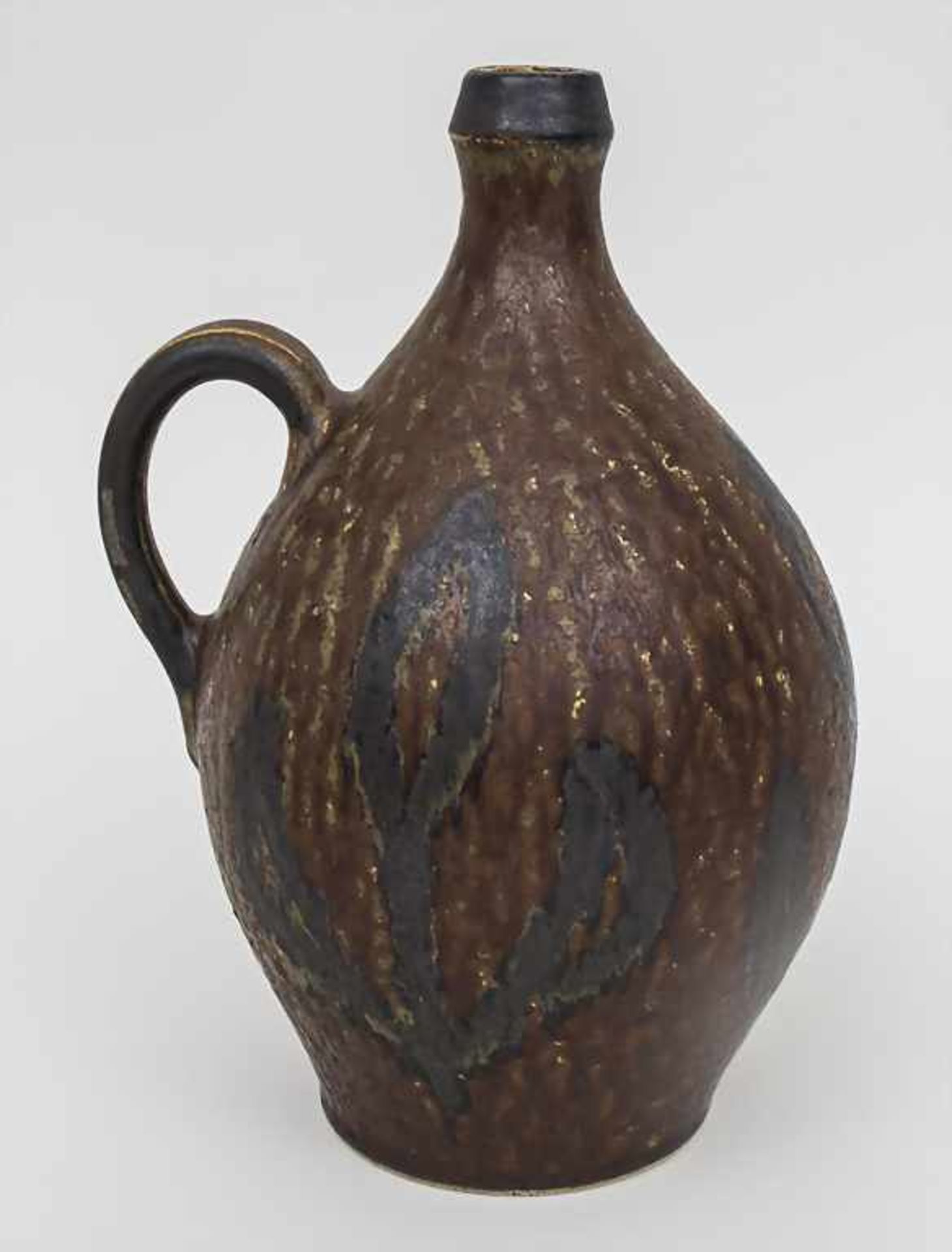 Künstlerkeramik Krug mit Blumen / A jug with flowers, deutsch, Mitte 20. Jh. Material: Keramik, - Bild 2 aus 3