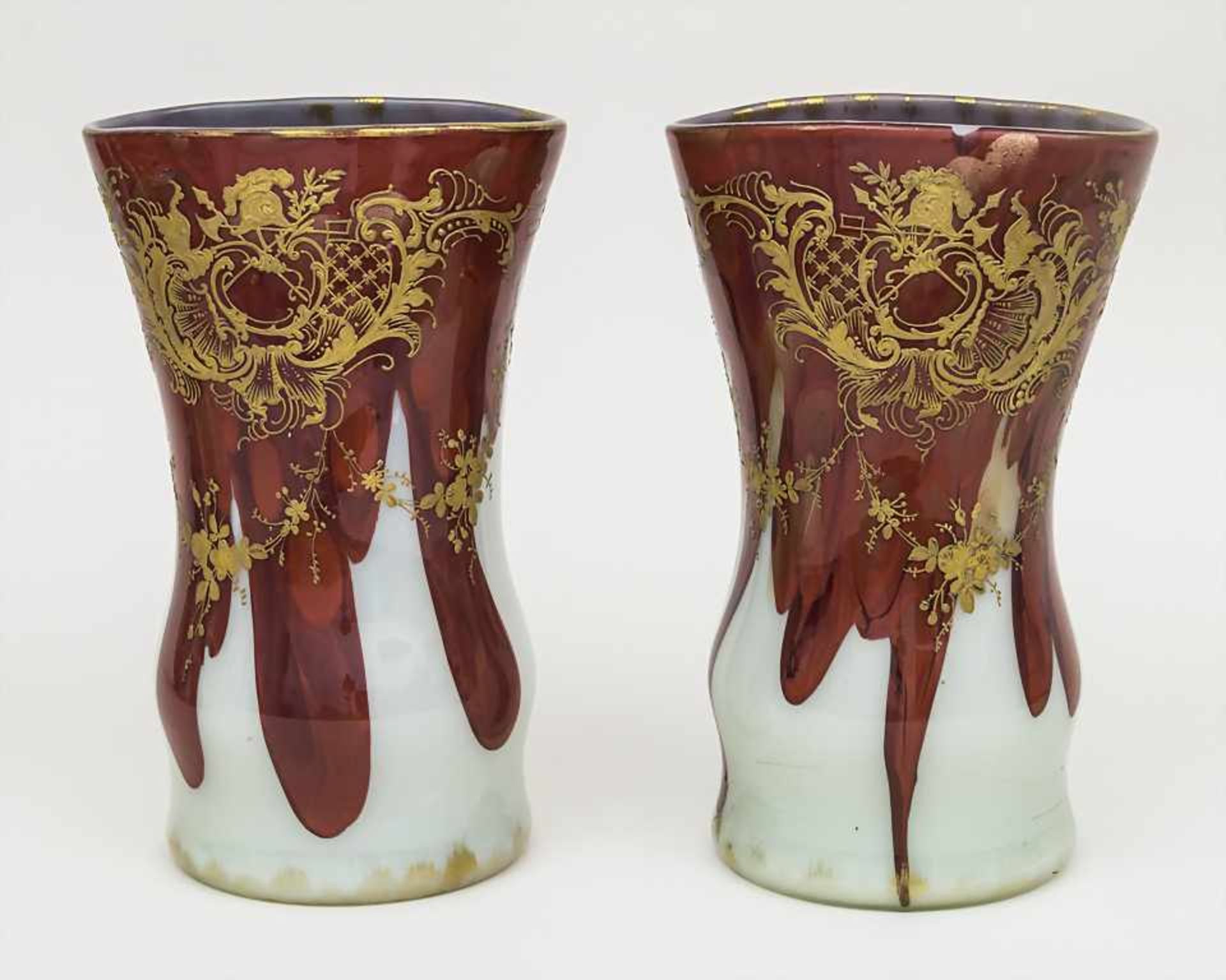 Paar Vasen mit Emailmalerei / A pair of vases with enamel painting, Frankreich, um 1920 Material: