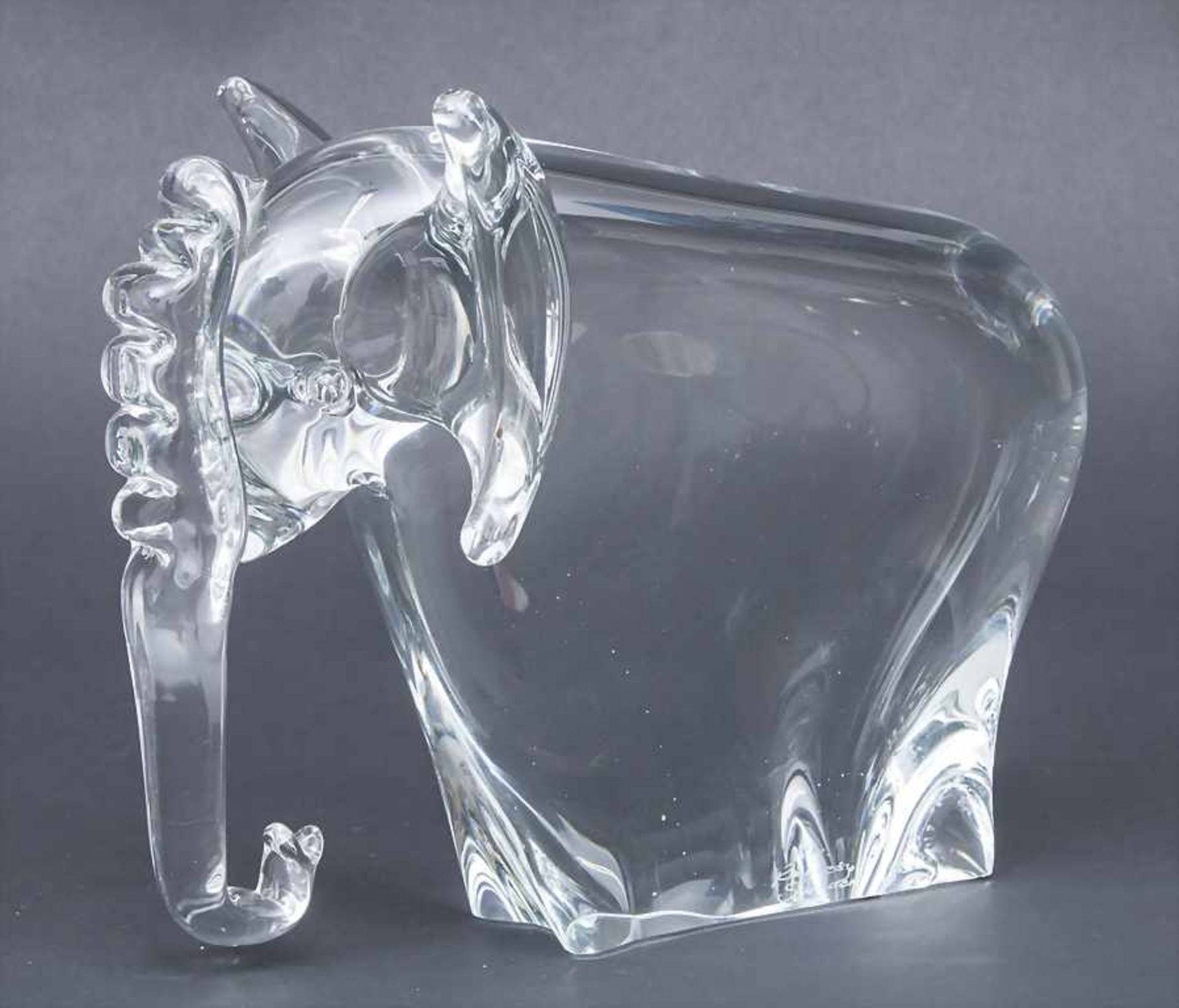 Glasskulptur Elefant / An elephant glass sculpture, Schweden, 2. Hälfte 20. Jh. Material: