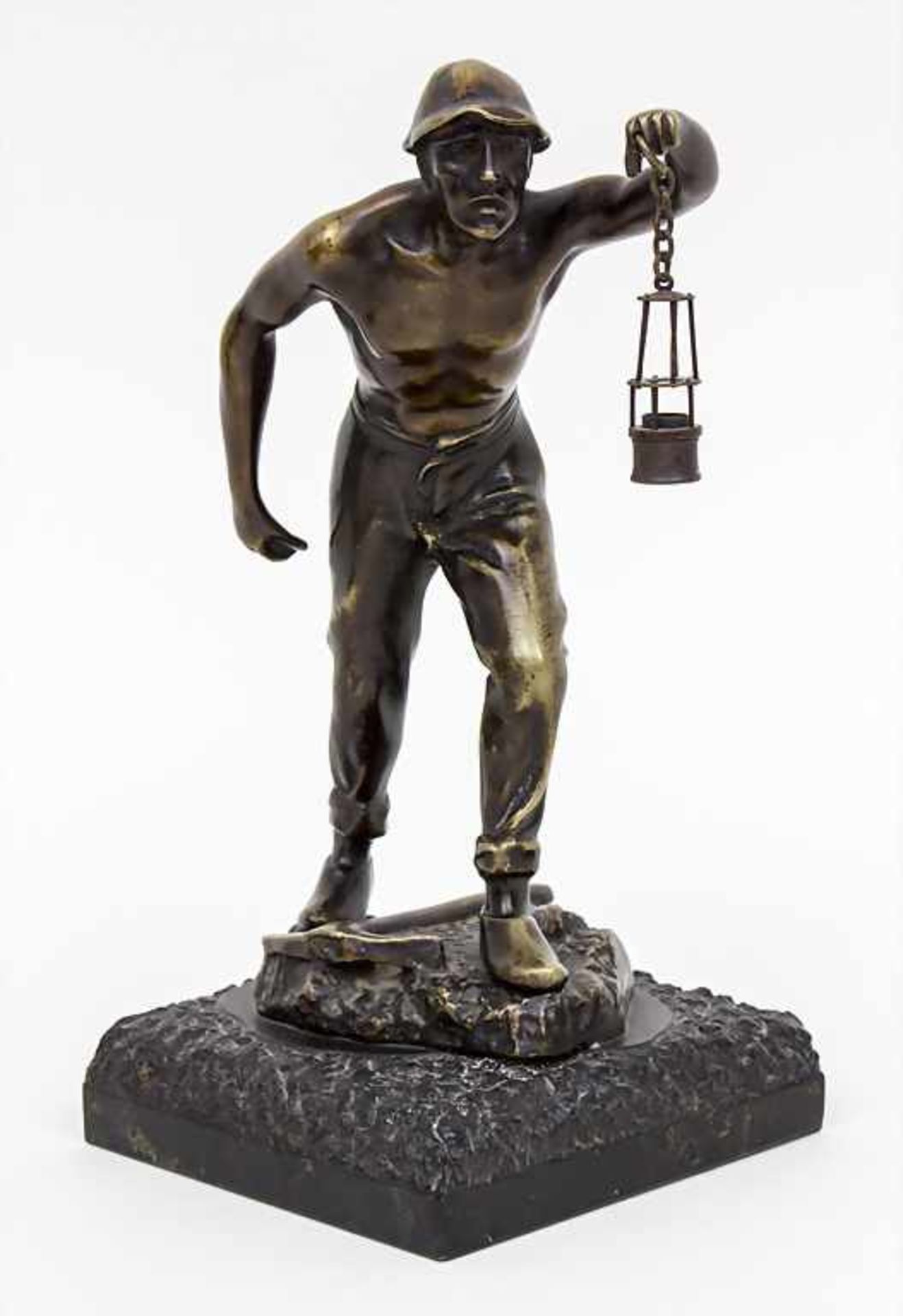 Bronzefigur 'Bergmann' / A bronze figure 'Miner' Technik: Bronze, patiniert, auf Steinsockel - Bild 2 aus 3