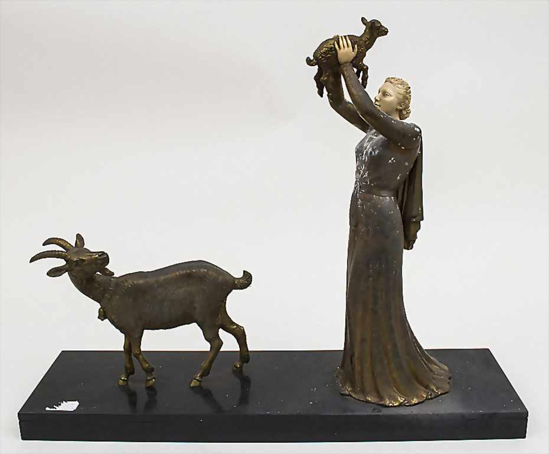 Figurengruppe 'Junge Dame mit Ziege und Kitz' / A figural group 'Young lady with goat and cub'