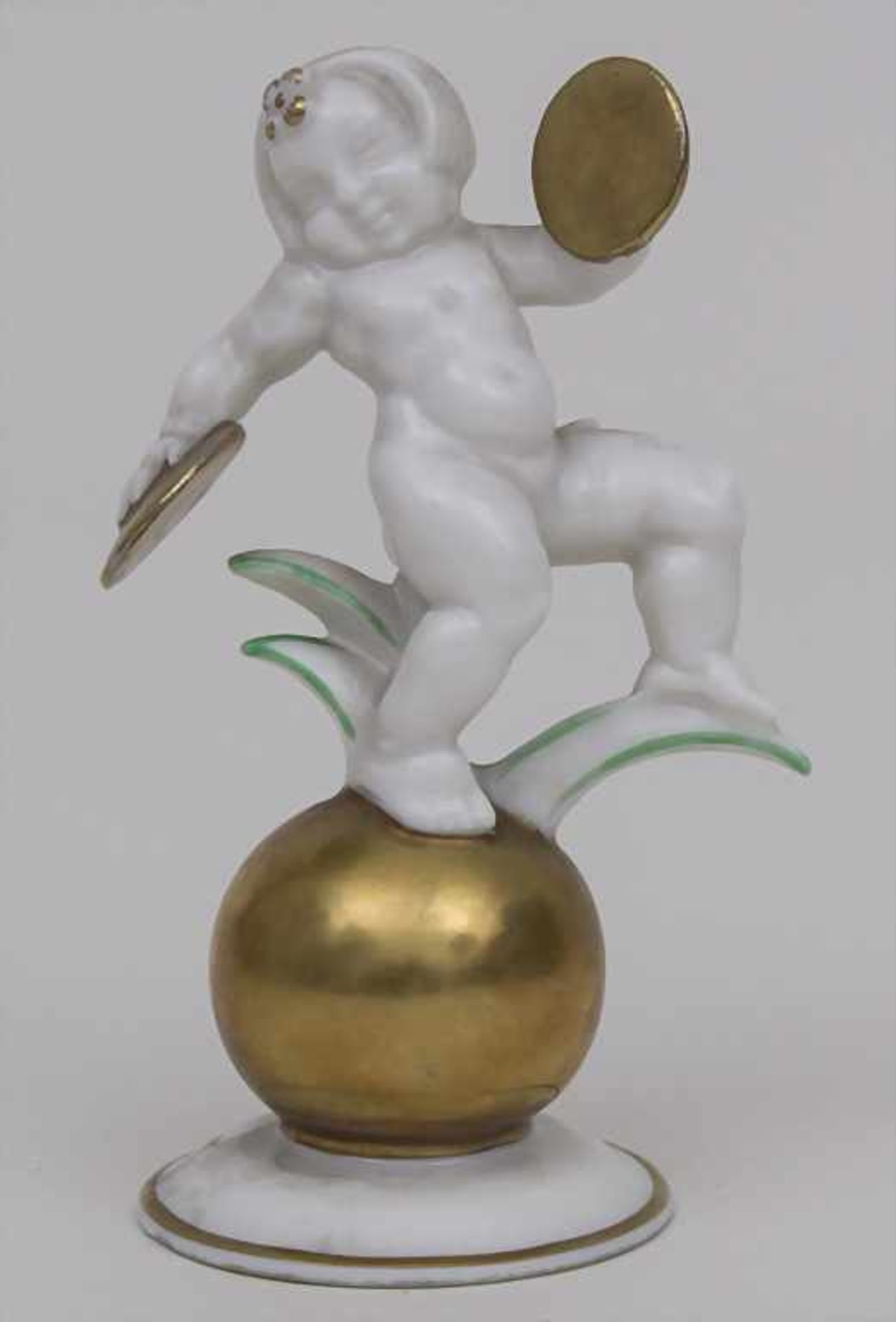 Putto auf Kugel mit Becken / A putto on sphere with cymbals, Kunstabteilung Hutschenreuther Selb, 1.