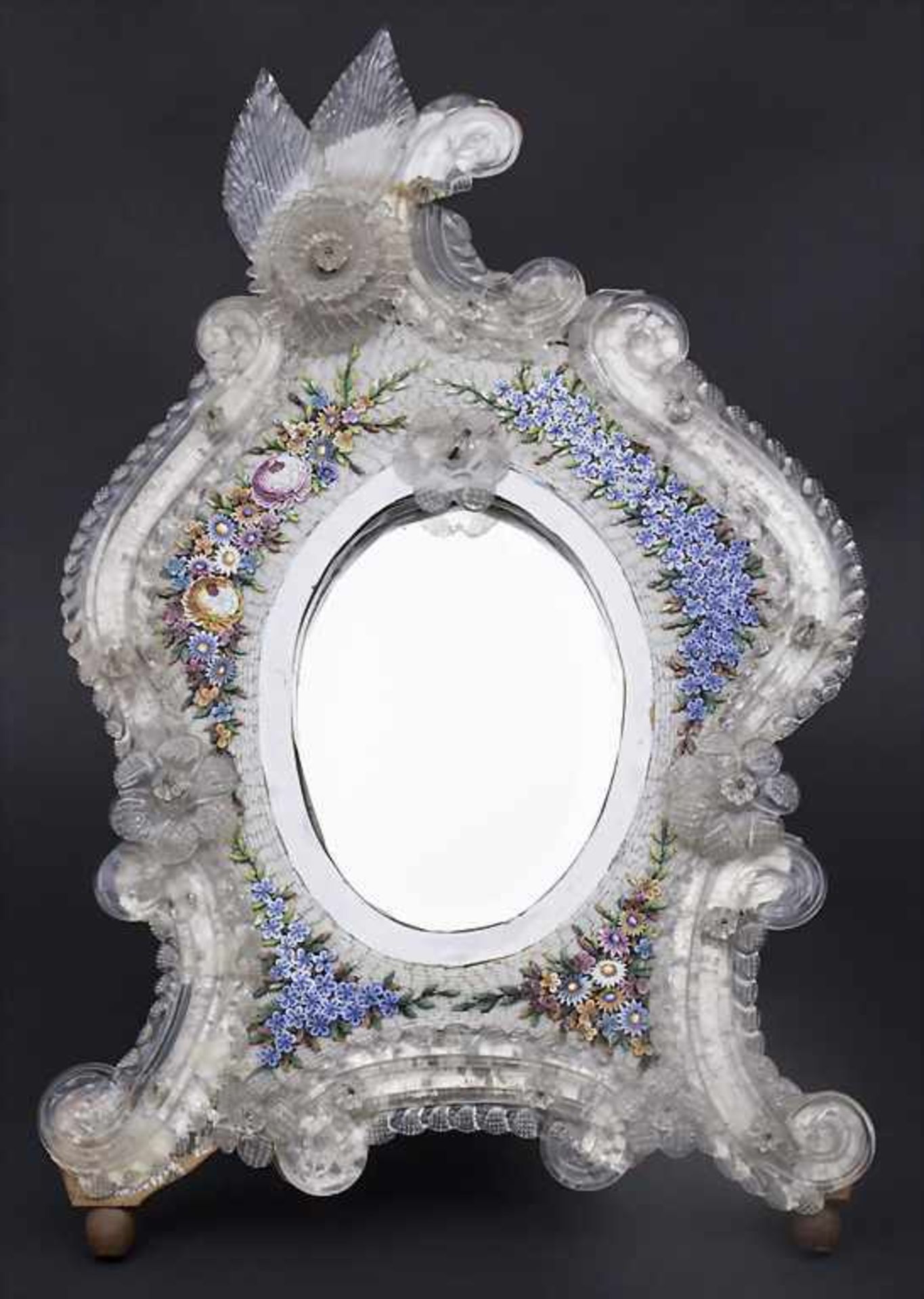 Tischspiegel mit floralem Mikromosaik / A table mirror with floral mosaic, Murano, um 1900 Material: