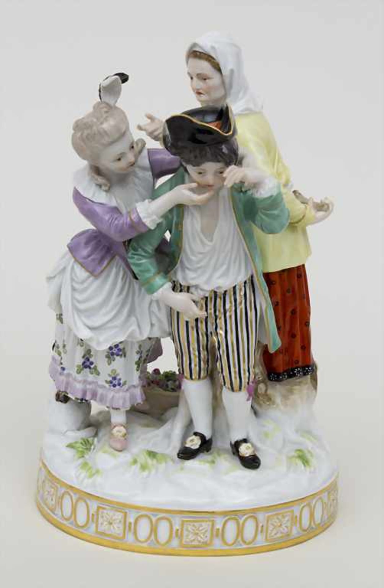 Figurengruppe 'Kinderpaar mit ihrer Mutter' / A figural group '2 children with their mother', Michel