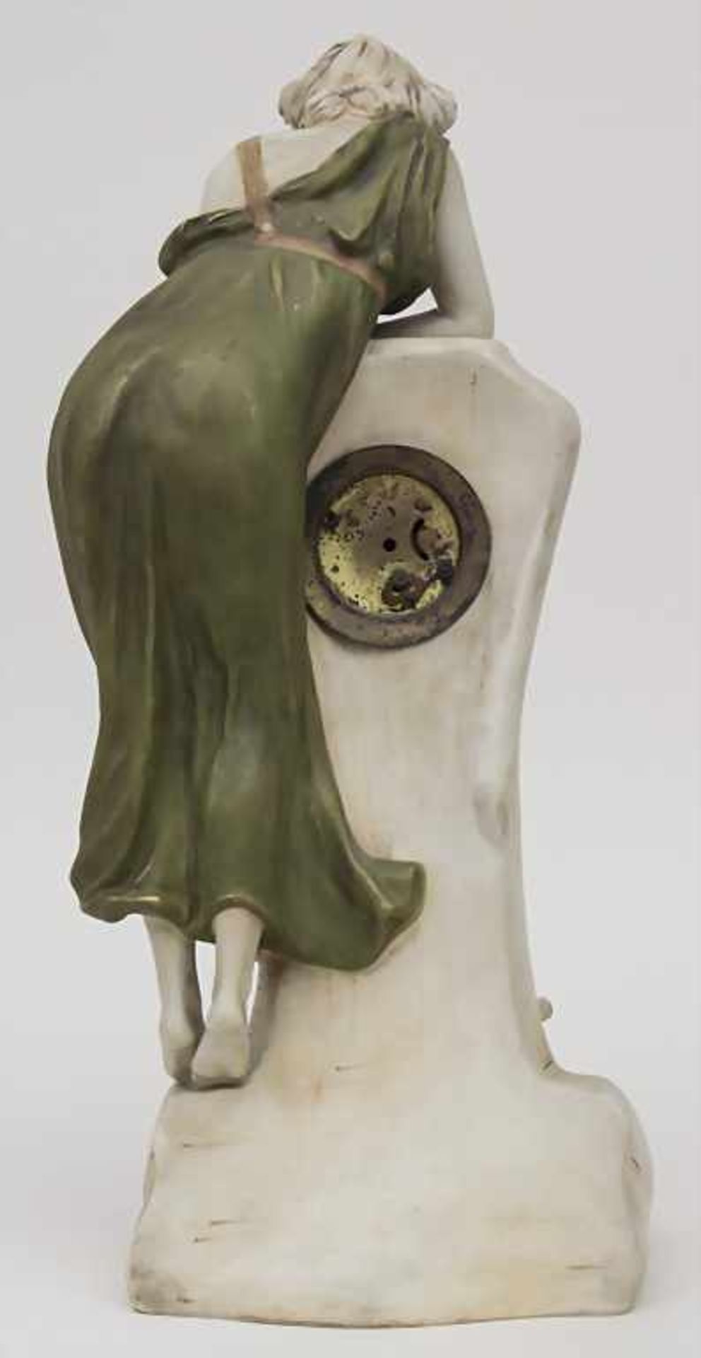 Jugendstil-Tischuhr 'Junge Dame' / An Art Nouveau table clock 'Young lady', Royal Dux, um 1900 - Bild 2 aus 5