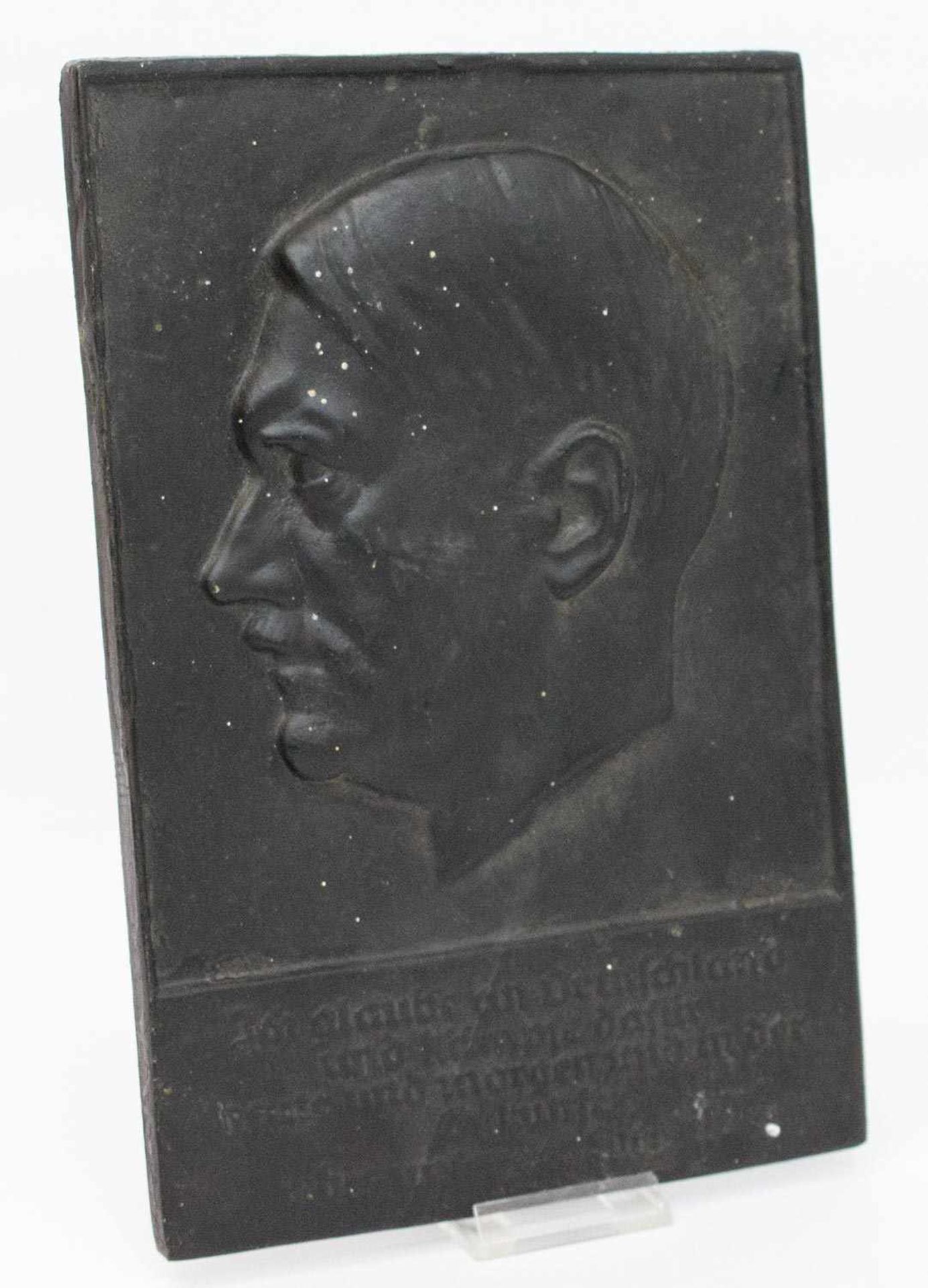 Wandplatte nach Walther Wolff (1887 -, deutscher Bildhauer) Eisentafel Adolf Hitler im Halbprofil