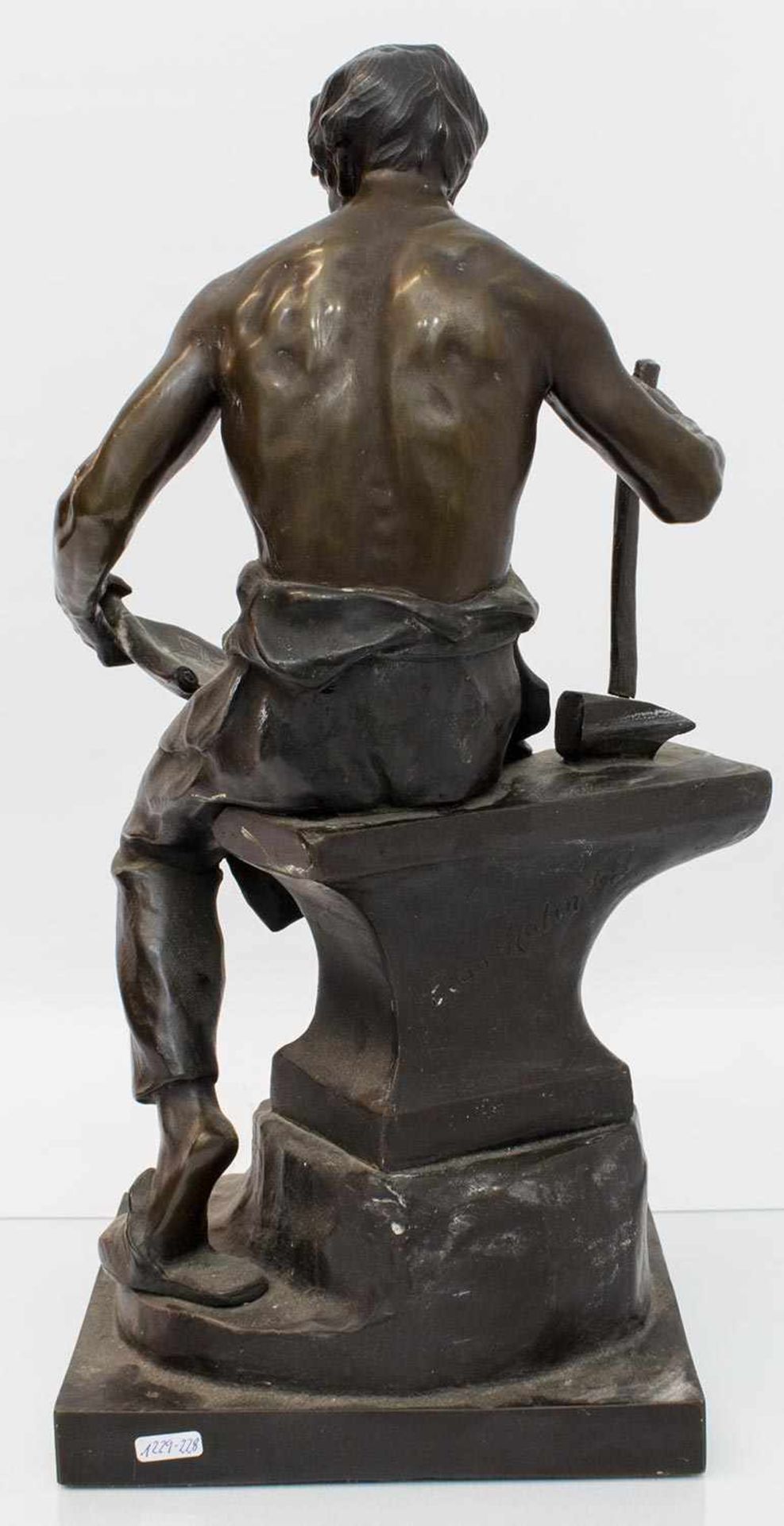 Jean Malin (1865 - 1926, französischer Bildhauer der 1. Hälfte d. 20. Jh.)SchmiedBronze, H. 45 cm, - Bild 2 aus 3