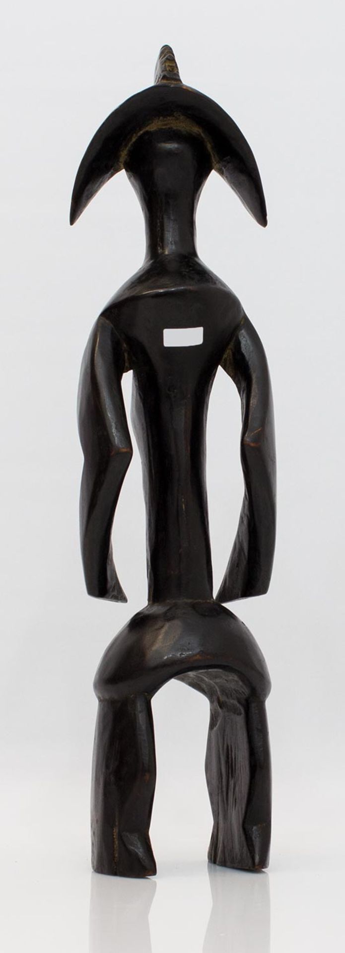 Mumuye Wächter-Figur Nigeria 20. Jh., Holz geschnitzt, typische Wächterfigur mit frei hängenden - Bild 2 aus 2