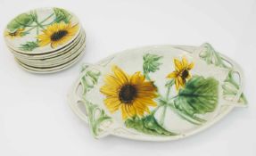 Obstset Villeroy & Boch um 1900, Obstschale u. 9 Teller, mehrfarbig glasierter Sonnenblumendekor,