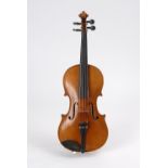 4/4-Violine Modell Stradivari mit Kasten. Anfang 20. Jh. Gedruckter Klebezettel "Antonius