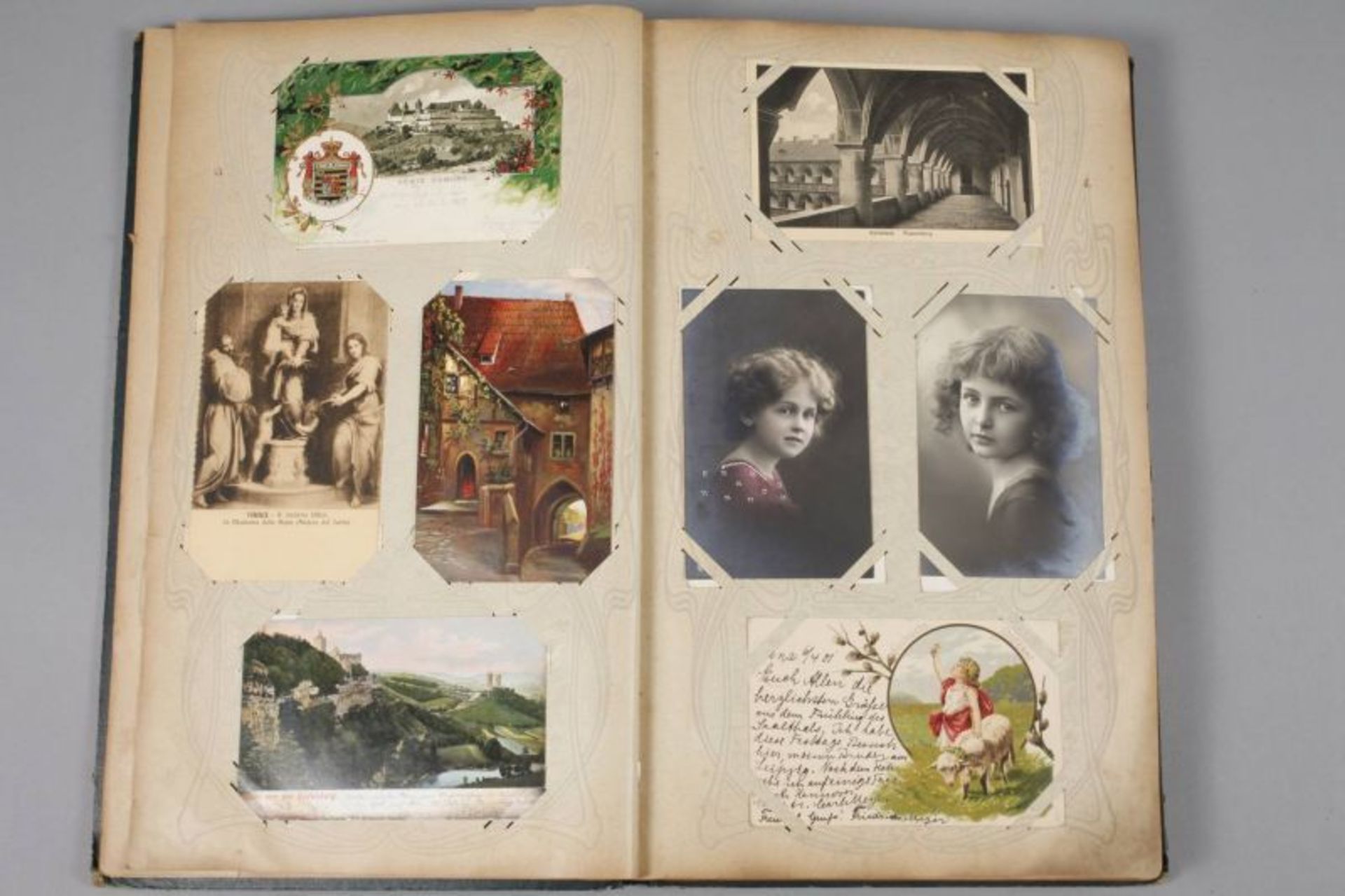 Postkartenalbum Motive/Kitsch meist um 1900/10, ca. 280 Glückwunsch-, Kitsch- und Fotokarten, - Bild 3 aus 5