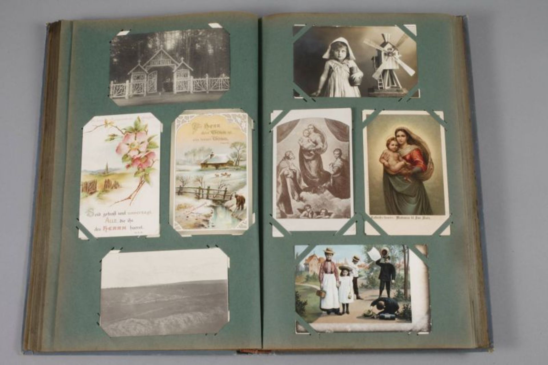 Postkartenalbum Motive/Kitsch meist um 1900/10, ca. 290 Glückwunsch-, Kitsch- und Fotokarten, - Bild 4 aus 6