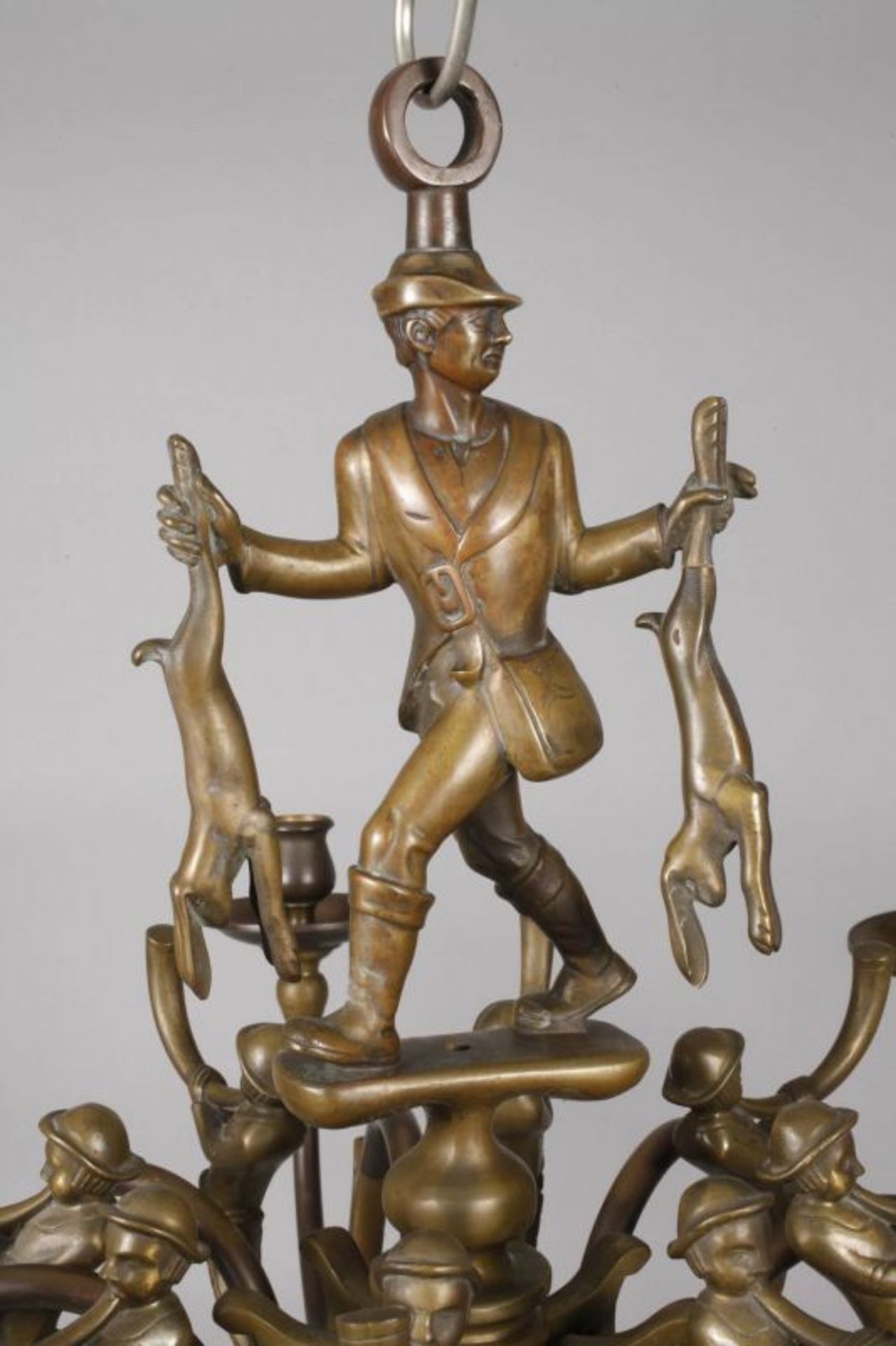 Deckenleuchter Art déco wohl Vereinigte Werkstätten München, um 1930, Bronze gegossen und Messing - Bild 2 aus 4