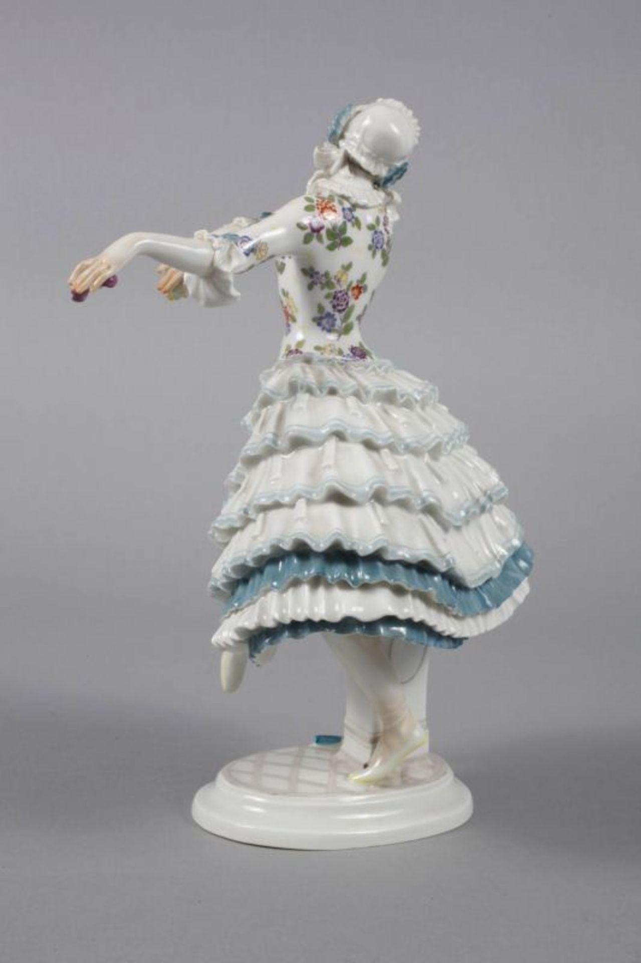 Meissen Figur aus dem Russischen Ballett Entwurf Paul Scheurich 1914, Modellnummer D286, - Bild 3 aus 5