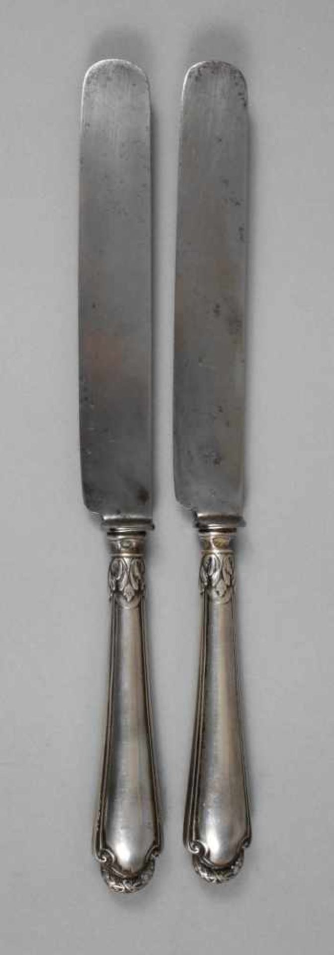 Silber zwei Messer Carl Fabergé St. Petersburg 1908/17, kyrillische Meistermarke KF, weitere