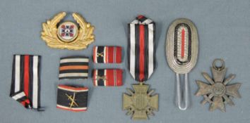 Orden, Bänder und Abzeichen. Auch 1. Weltkrieg. Bis circa 10 cm. Orders, ribbons and badges. Also