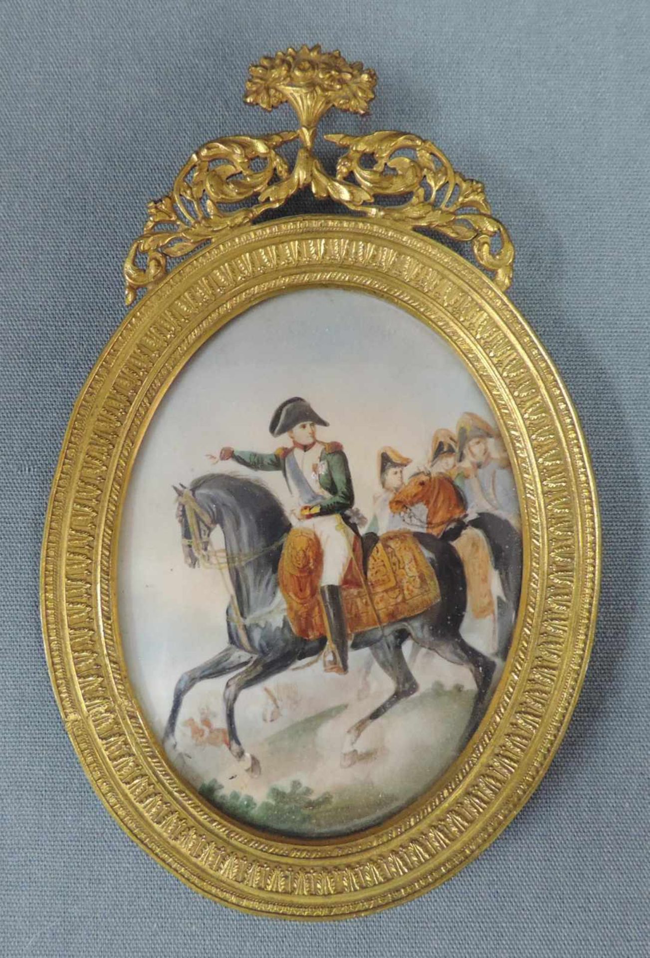 Napoleon Bonaparte I. Empire Aquarell in bronze doré Rahmen aus der Zeit. 13 cm x 8,5 cm